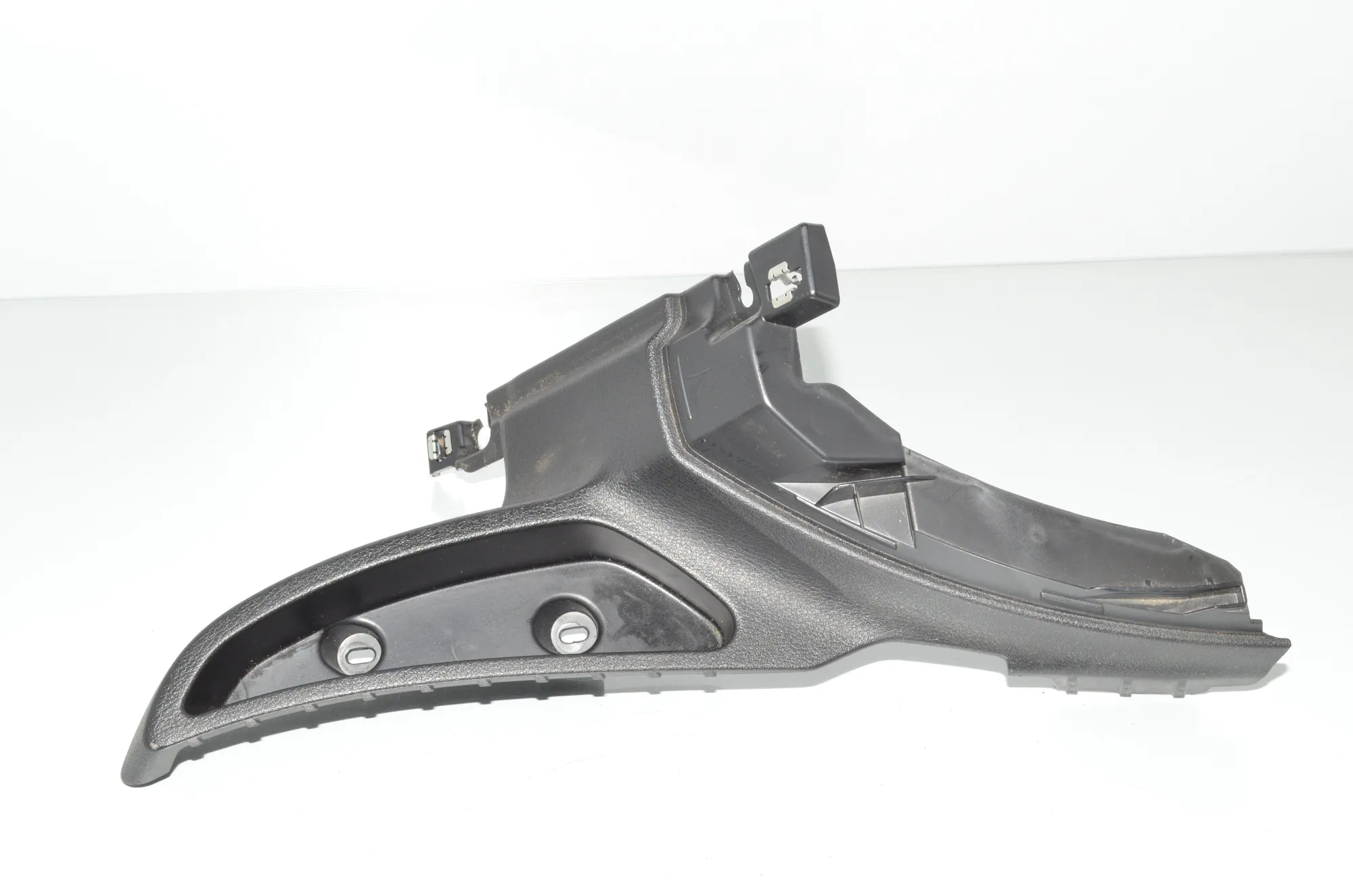Rear Right Interior Step Trim – OEM 9123330 · BMW X6 (E71, E72) xDrive 50 i 2009