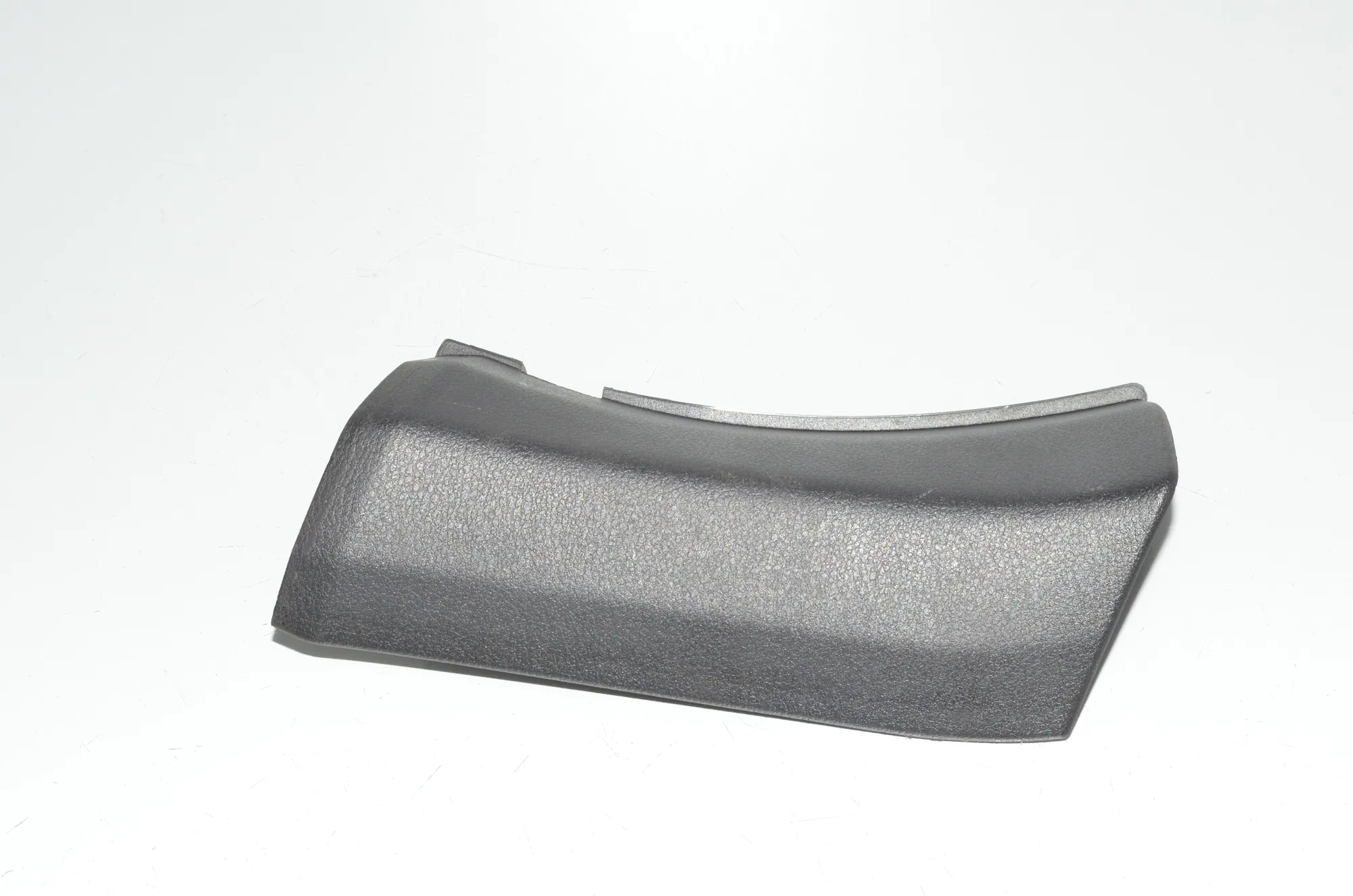 Right Side Pillar Trim – OEM 6981056 · BMW X6 (E71, E72) xDrive 50 i 2009 – 2