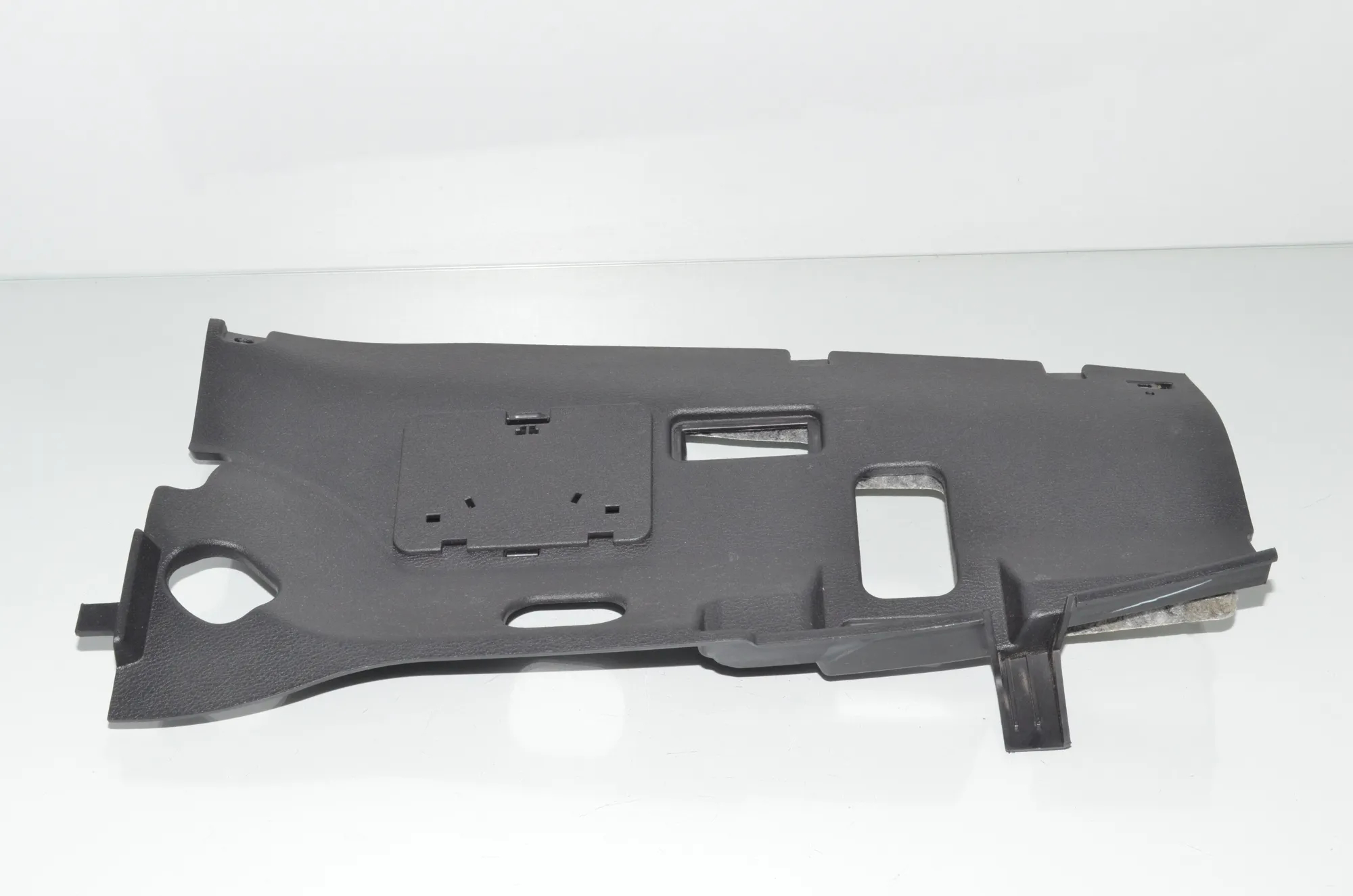 Dashboard Lower Trim – OEM 7161786 · BMW X6 (E71, E72) xDrive 50 i 2009 – 2
