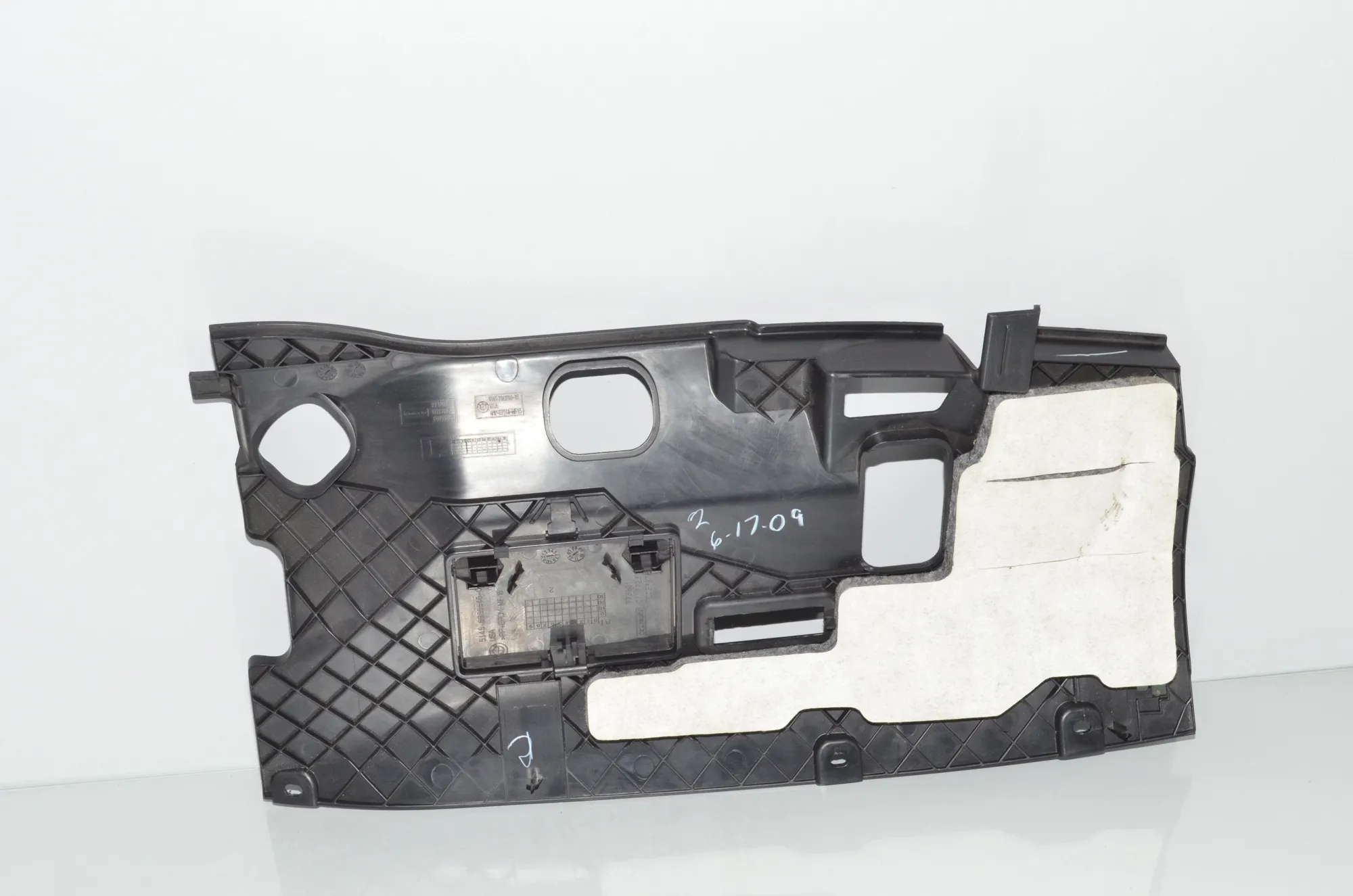 Dashboard Lower Trim – OEM 7161786 · BMW X6 (E71, E72) xDrive 50 i 2009 – 3
