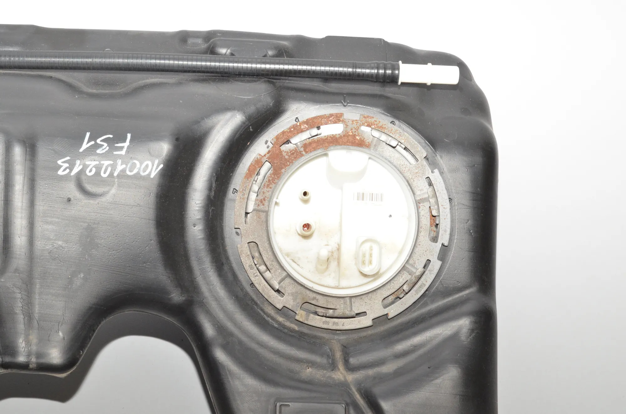 Fuel Tank – OEM 7243972 · BMW 3 Touring (F31) 330 d xDrive 2013 – 5