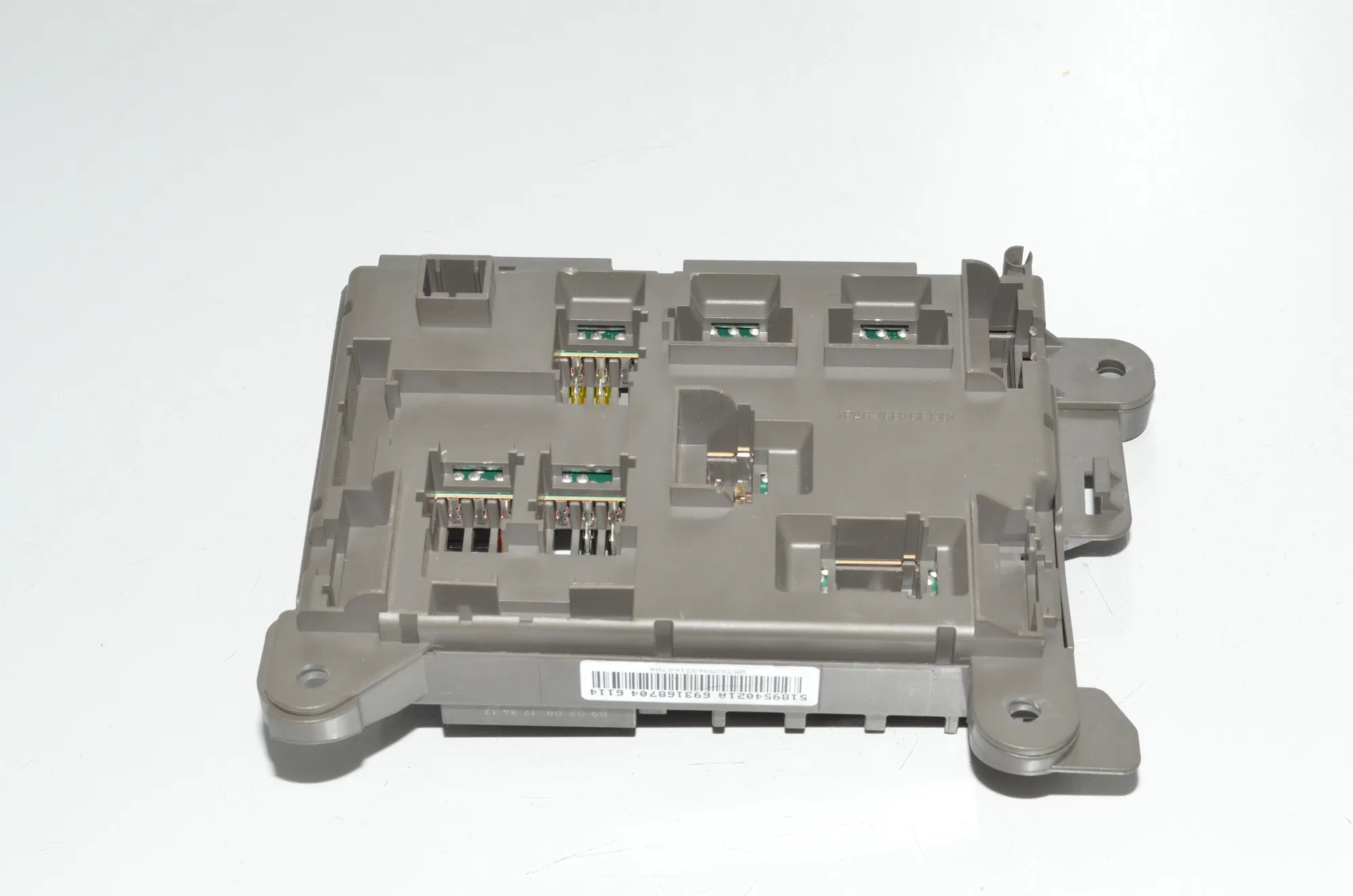 Fuse Box – OEM 6931687 · BMW X6 (E71, E72) xDrive 50 i 2009 – 3