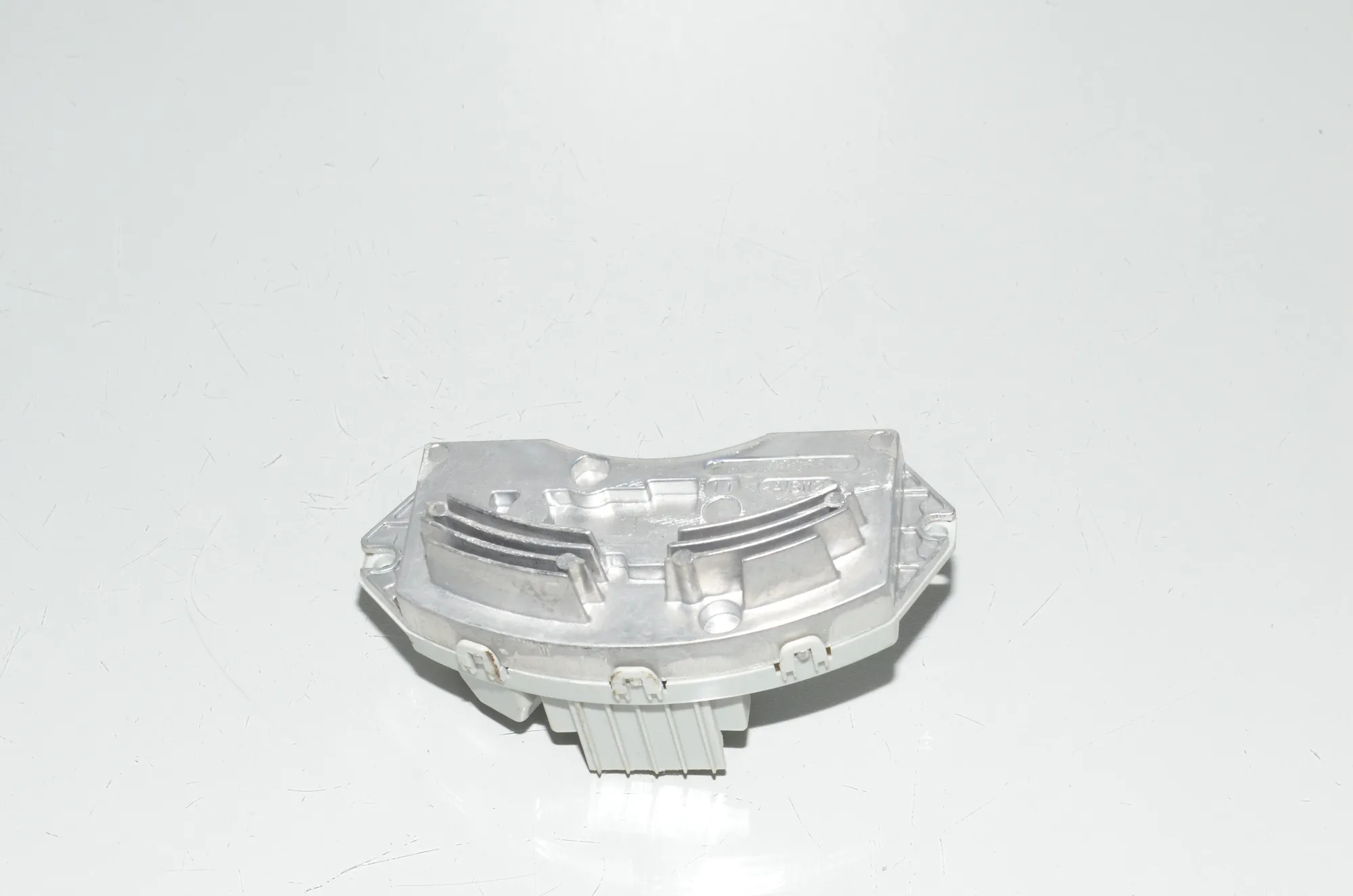Interior Heater Resistor – OEM 6949645 · BMW X6 (E71, E72) xDrive 50 i 2009