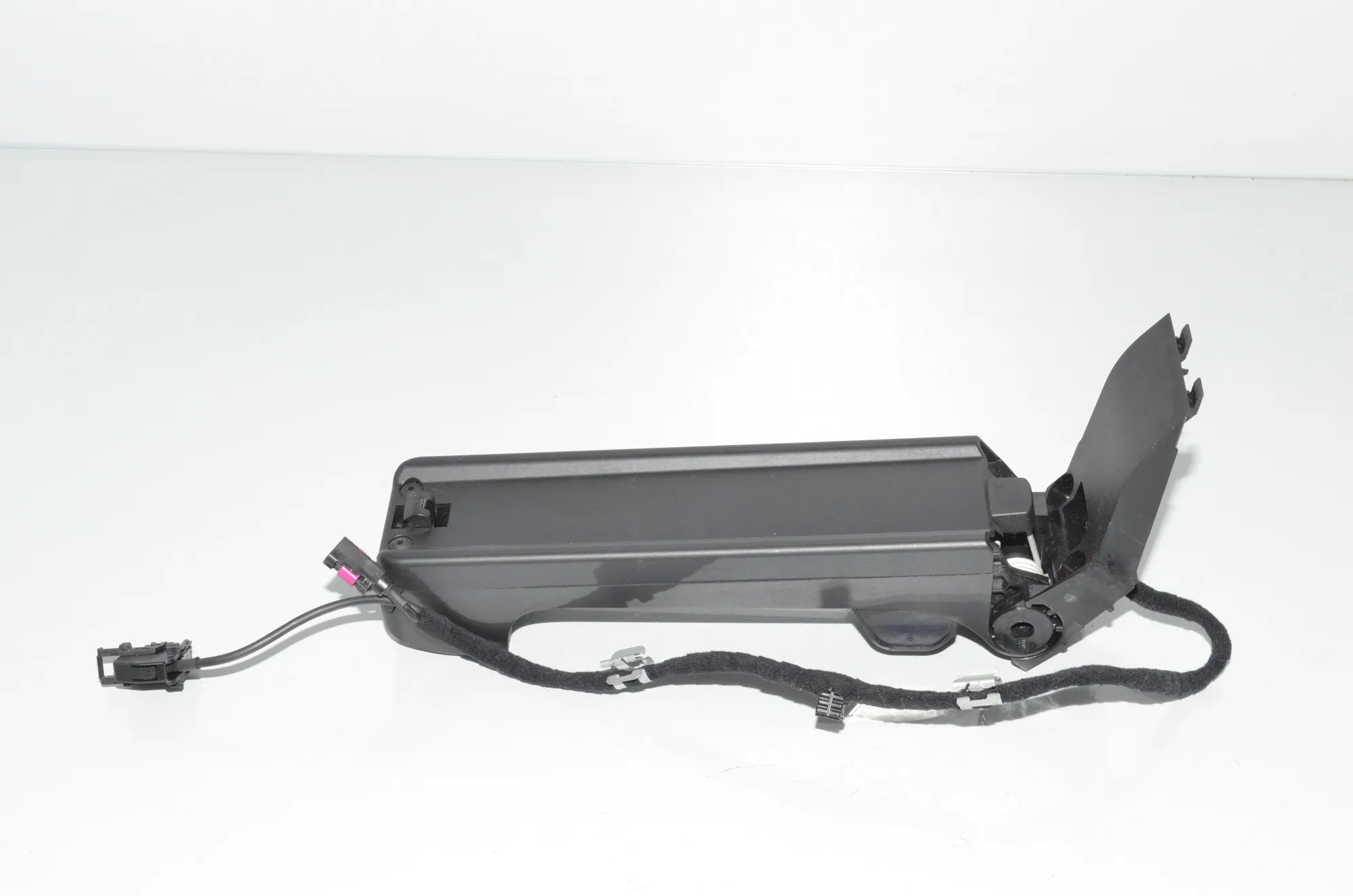 Phone Control Unit – OEM 9169728 · BMW X6 (E71, E72) xDrive 50 i 2009 – 3