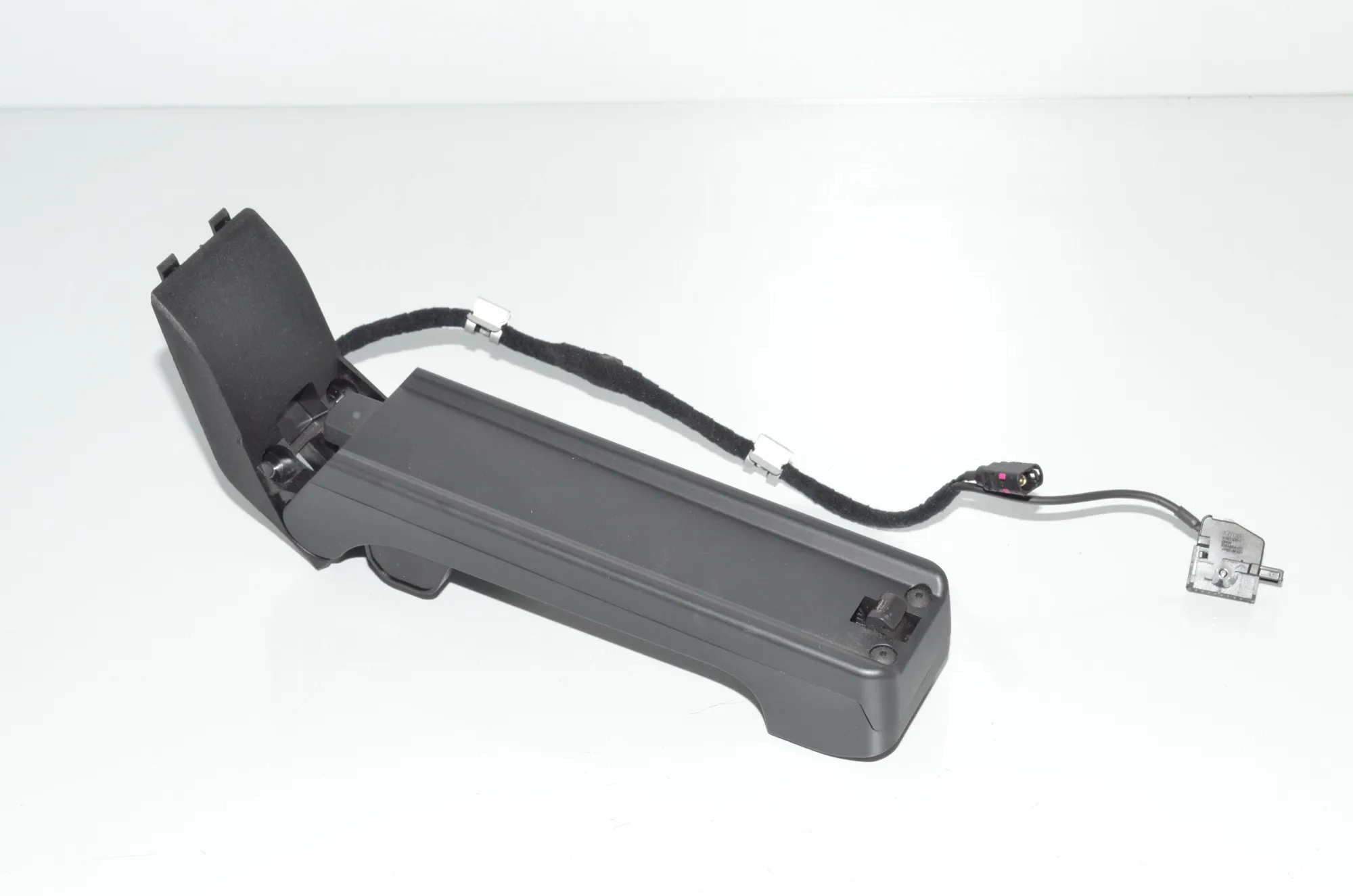 Phone Control Unit – OEM 9169728 · BMW X6 (E71, E72) xDrive 50 i 2009 – 4
