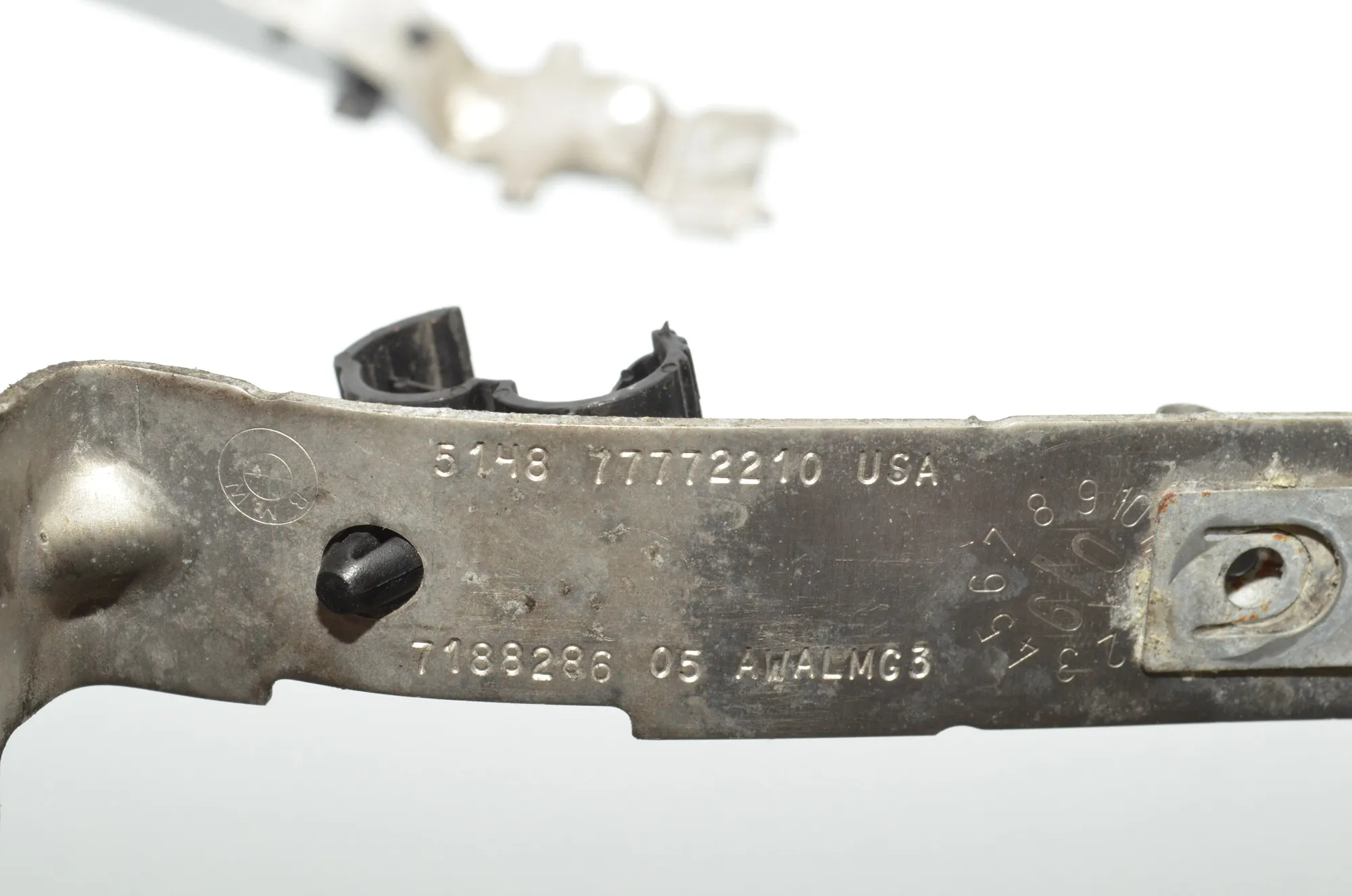 Bracket – OEM 7188286 · BMW X6 (E71, E72) xDrive 50 i 2009 – 5