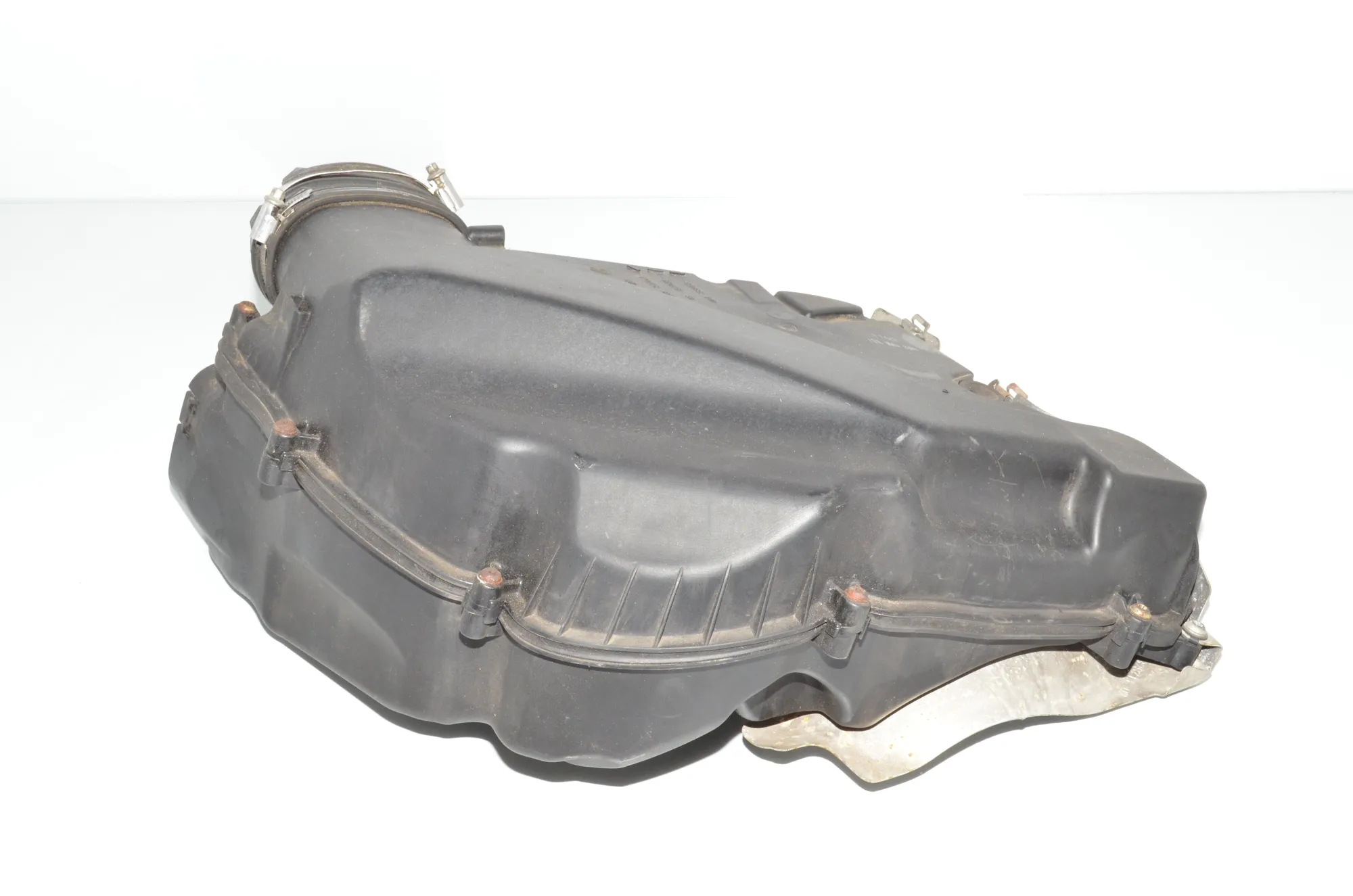 Air Filter Box – OEM 7577449 · BMW X6 (E71, E72) xDrive 50 i 2009 – 3