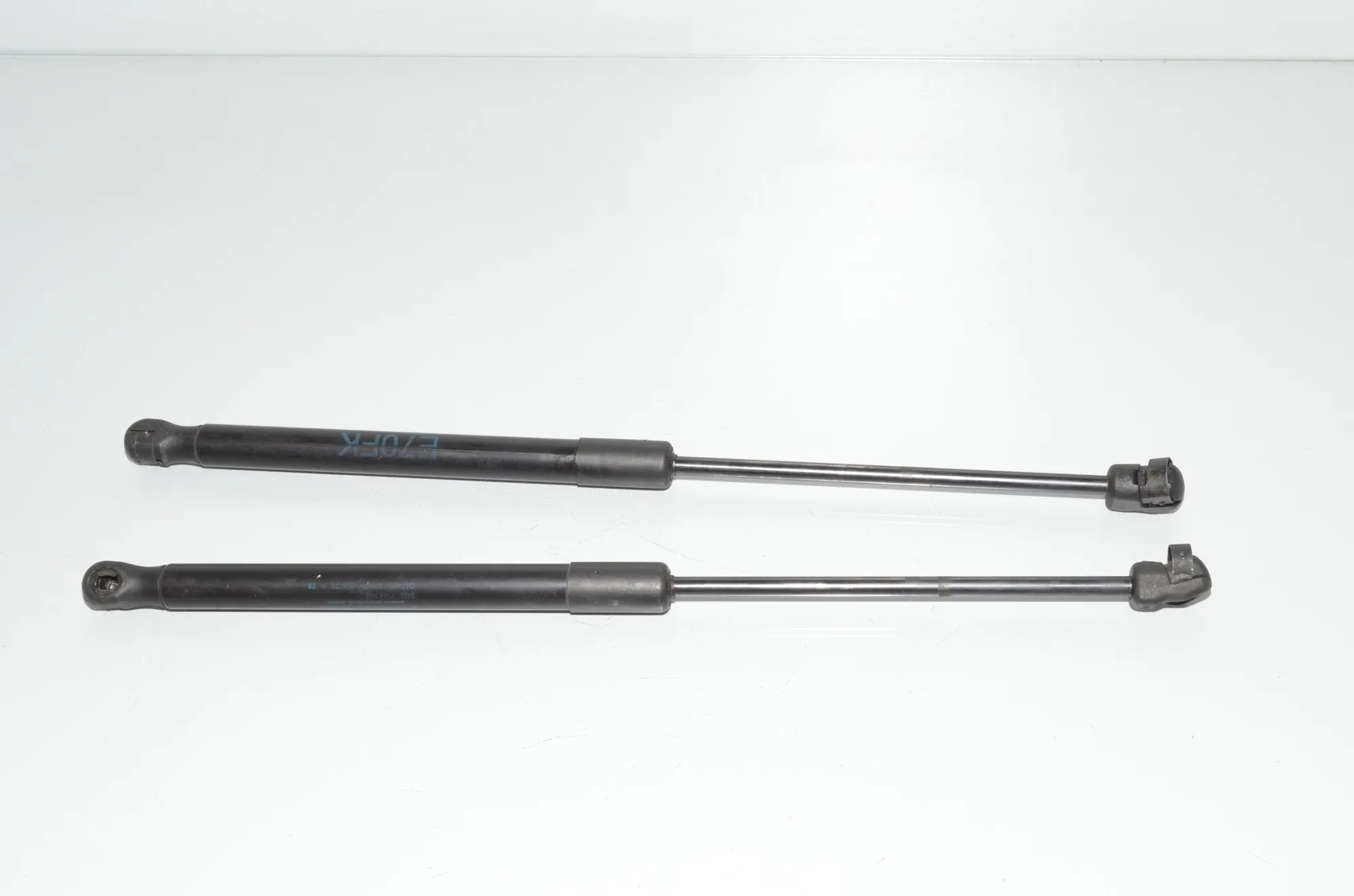 Front Left Bonnet Strut – OEM 7148346 · BMW X6 (E71, E72) xDrive 50 i 2009 – 2
