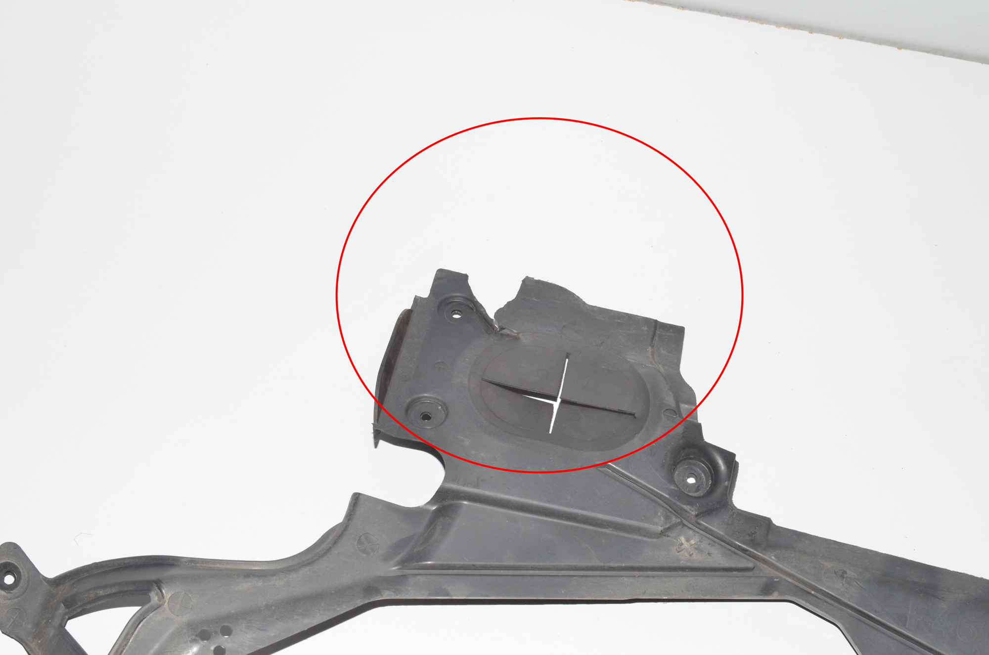 Rear Right Underbody Cover – OEM 7290808 · BMW 2 Gran Tourer (F46) 218 d 2019 – 6