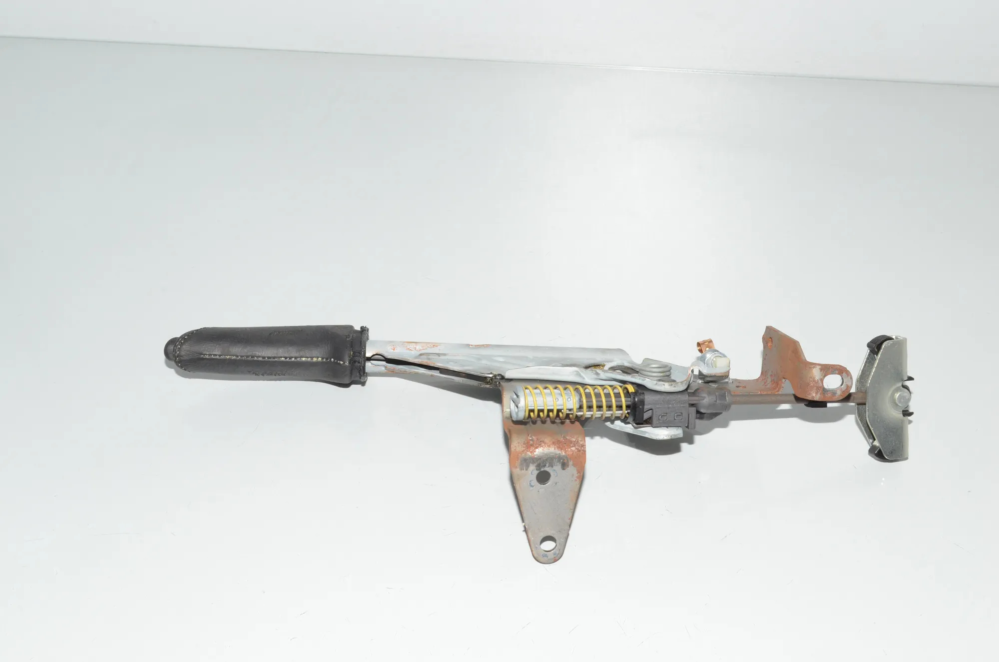 Handbrake Handle – OEM 6876774 · BMW 4 Coupe (F32, F82) 420 d 2014 – 3