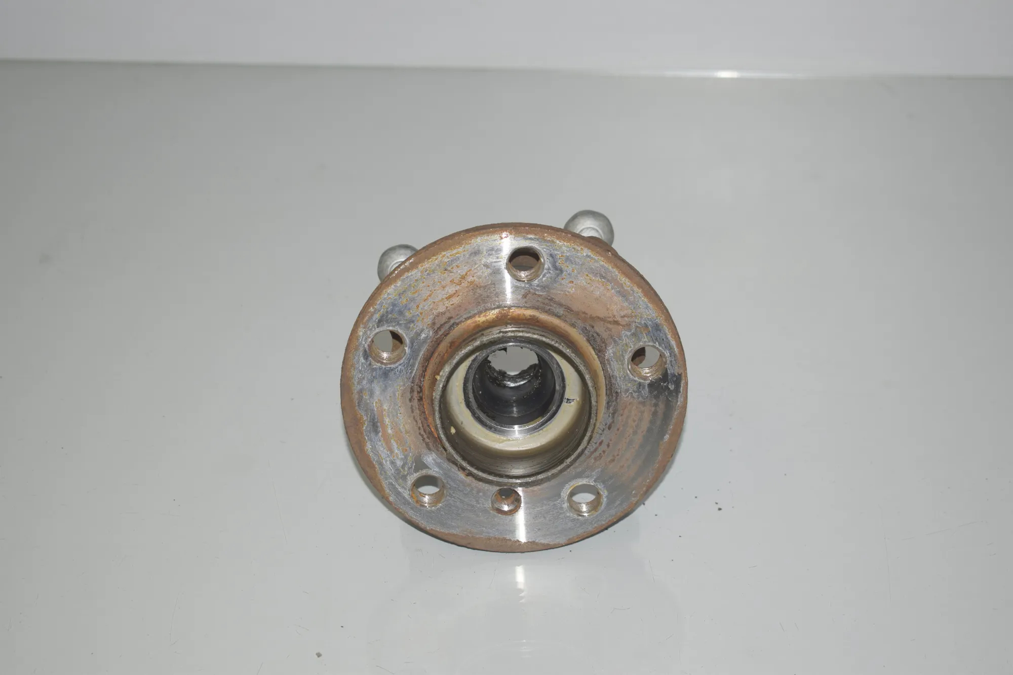 Front Right Wheel Bearing – OEM 6874443 · BMW 2 Gran Tourer (F46) 218 d 2019 – 2