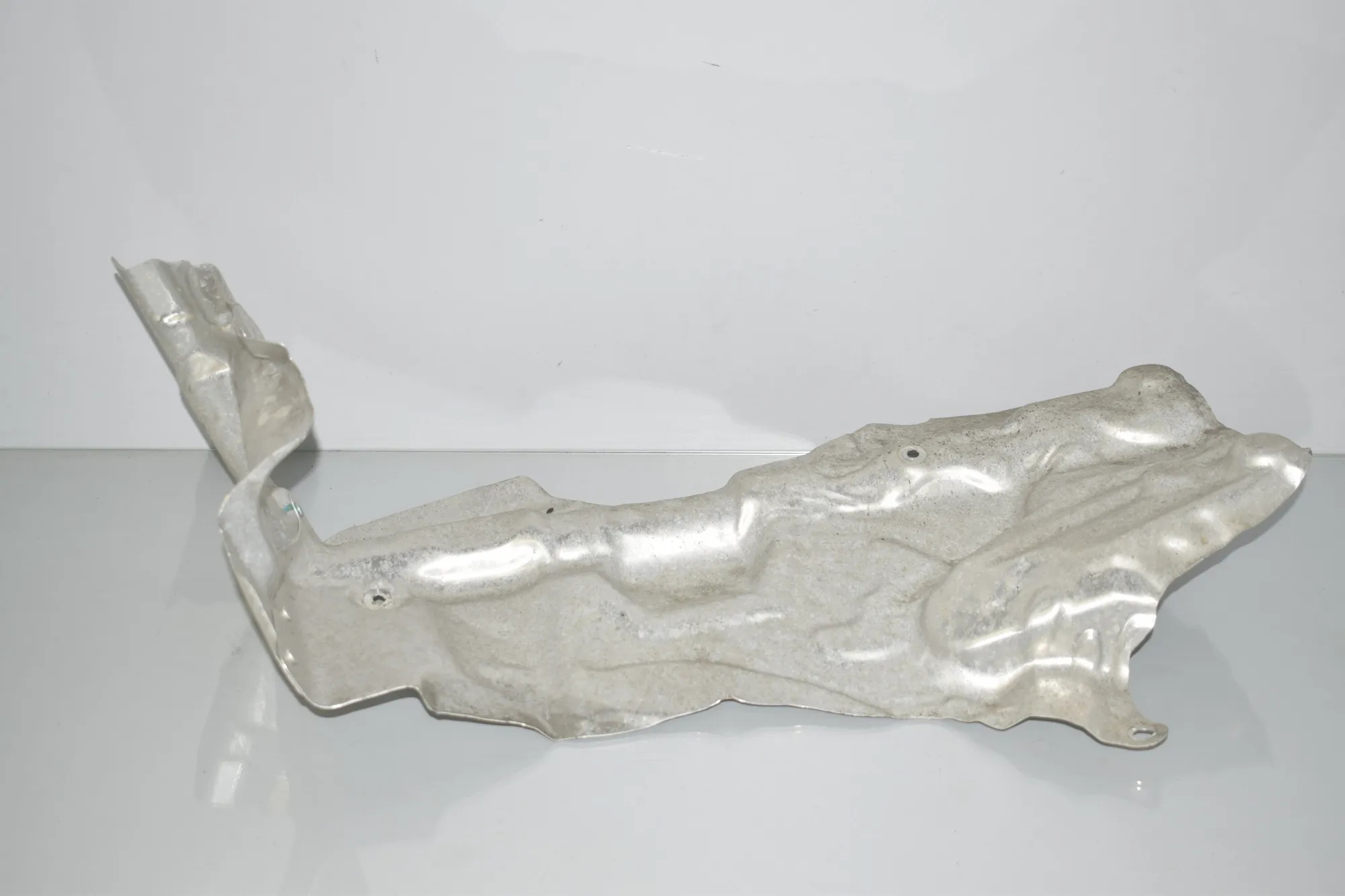 Heat Protection – OEM 6882183 · BMW 2 Gran Tourer (F46) 218 d 2019 – 2