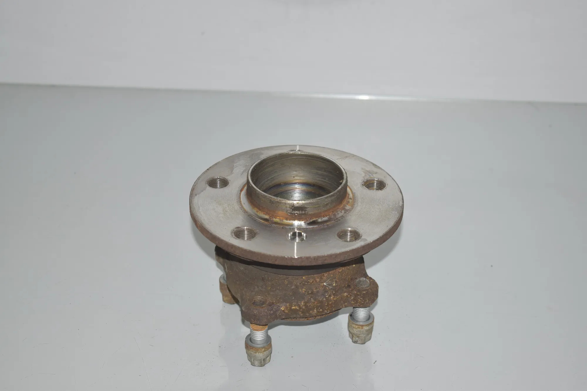 Rear Left Wheel Bearing – OEM 6891921 · BMW 2 Gran Tourer (F46) 218 d 2019