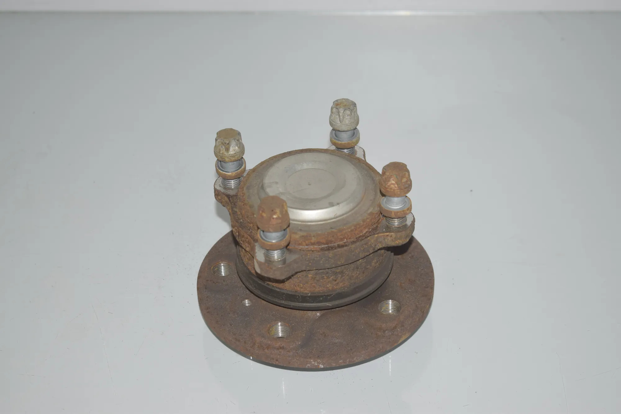 Rear Right Wheel Bearing – OEM 6891921 · BMW 2 Gran Tourer (F46) 218 d 2019 – 4