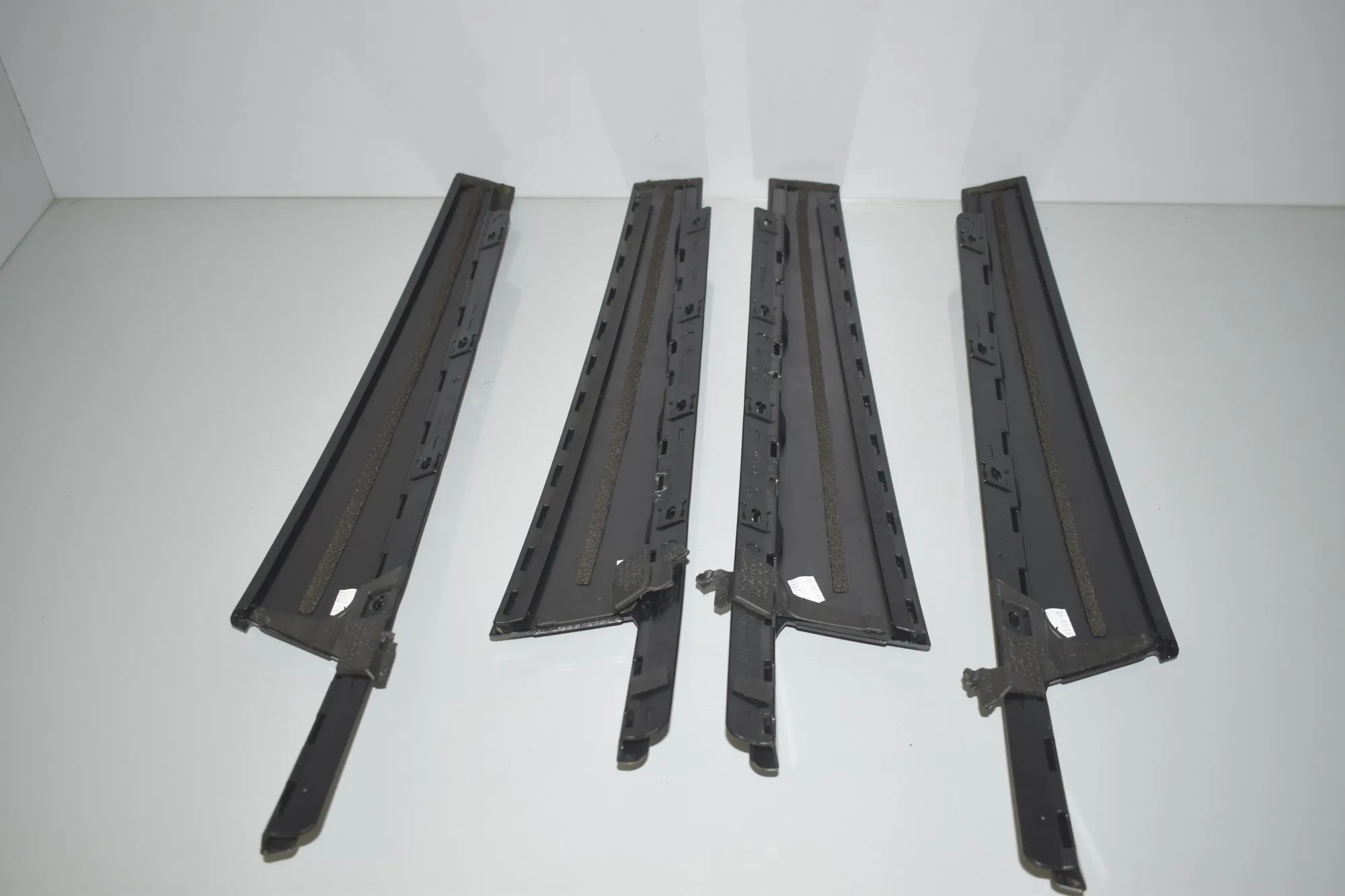 Right Side Pillar Trim – OEM 7316780 · BMW 2 Gran Tourer (F46) 218 d 2019 – 4