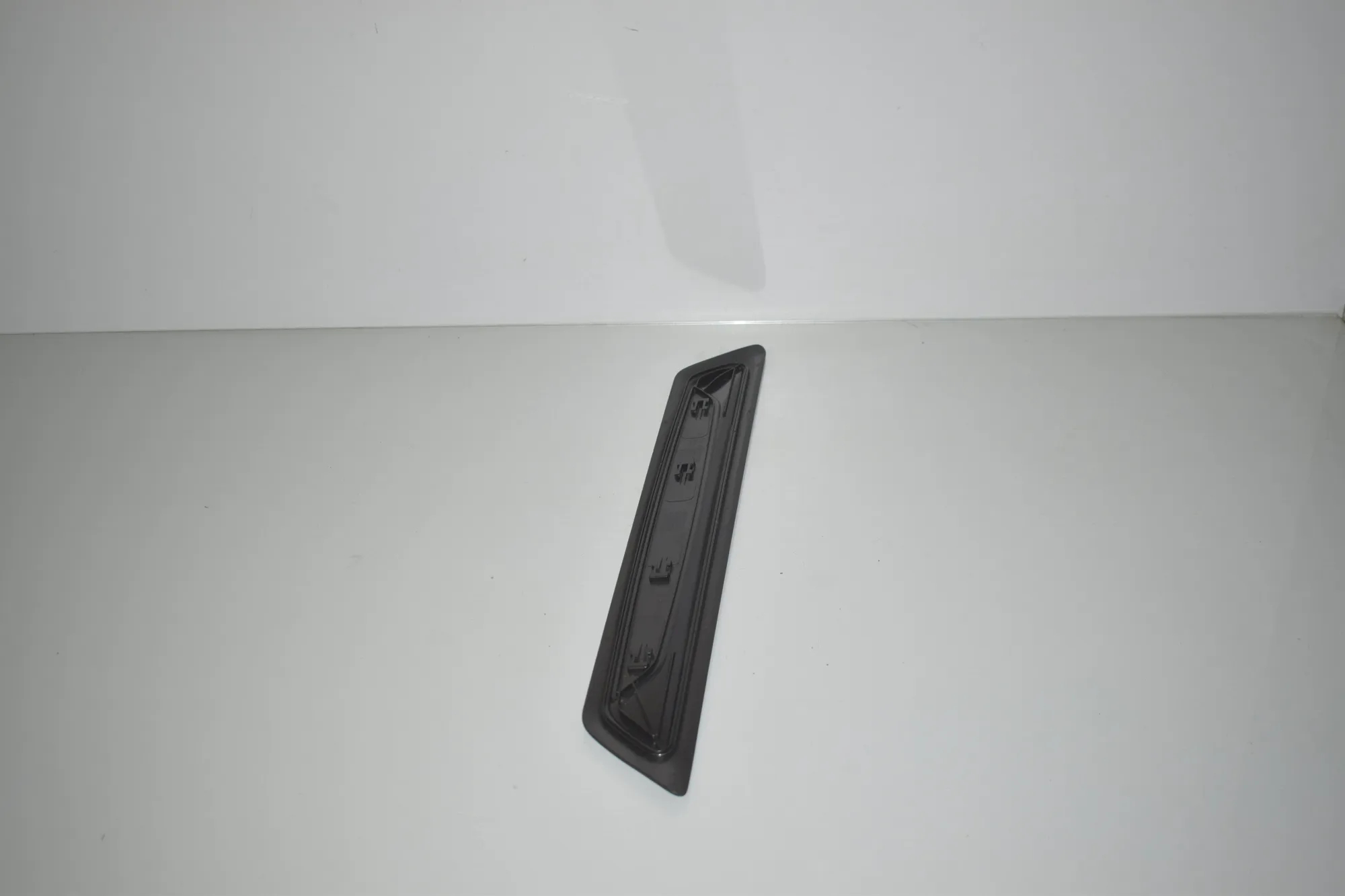 Front Left Interior Step Trim – OEM 7263315 · BMW 2 Gran Tourer (F46) 218 d 2019 – 4