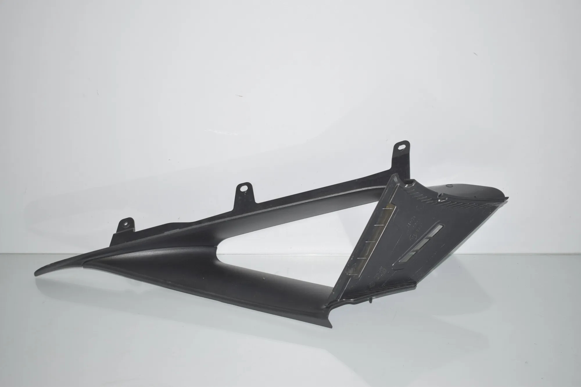Other Trim Parts – OEM 7329585 · BMW 2 Gran Tourer (F46) 218 d 2019 – 3