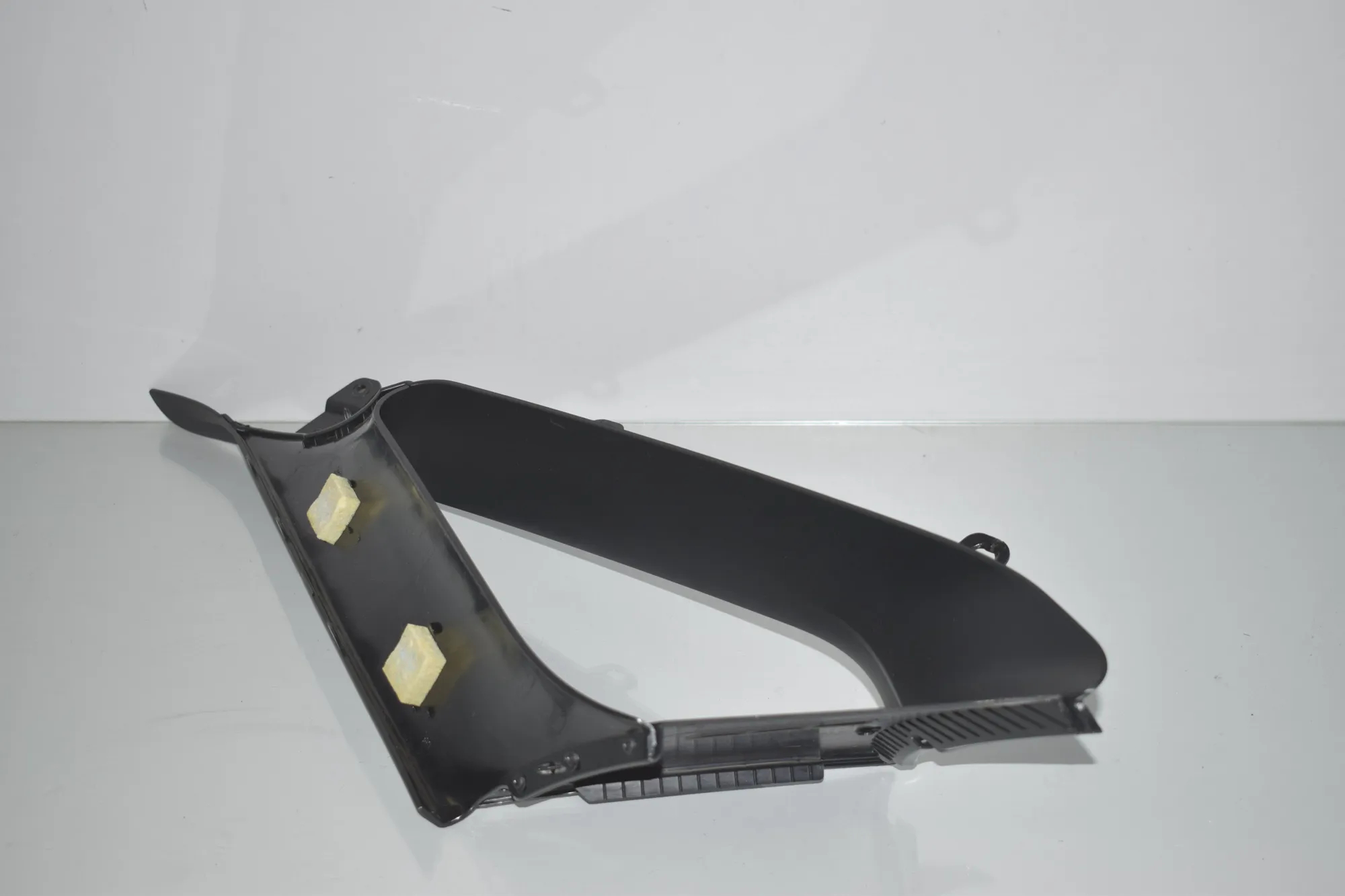 Other Trim Parts – OEM 7329586 · BMW 2 Gran Tourer (F46) 218 d 2019 – 3