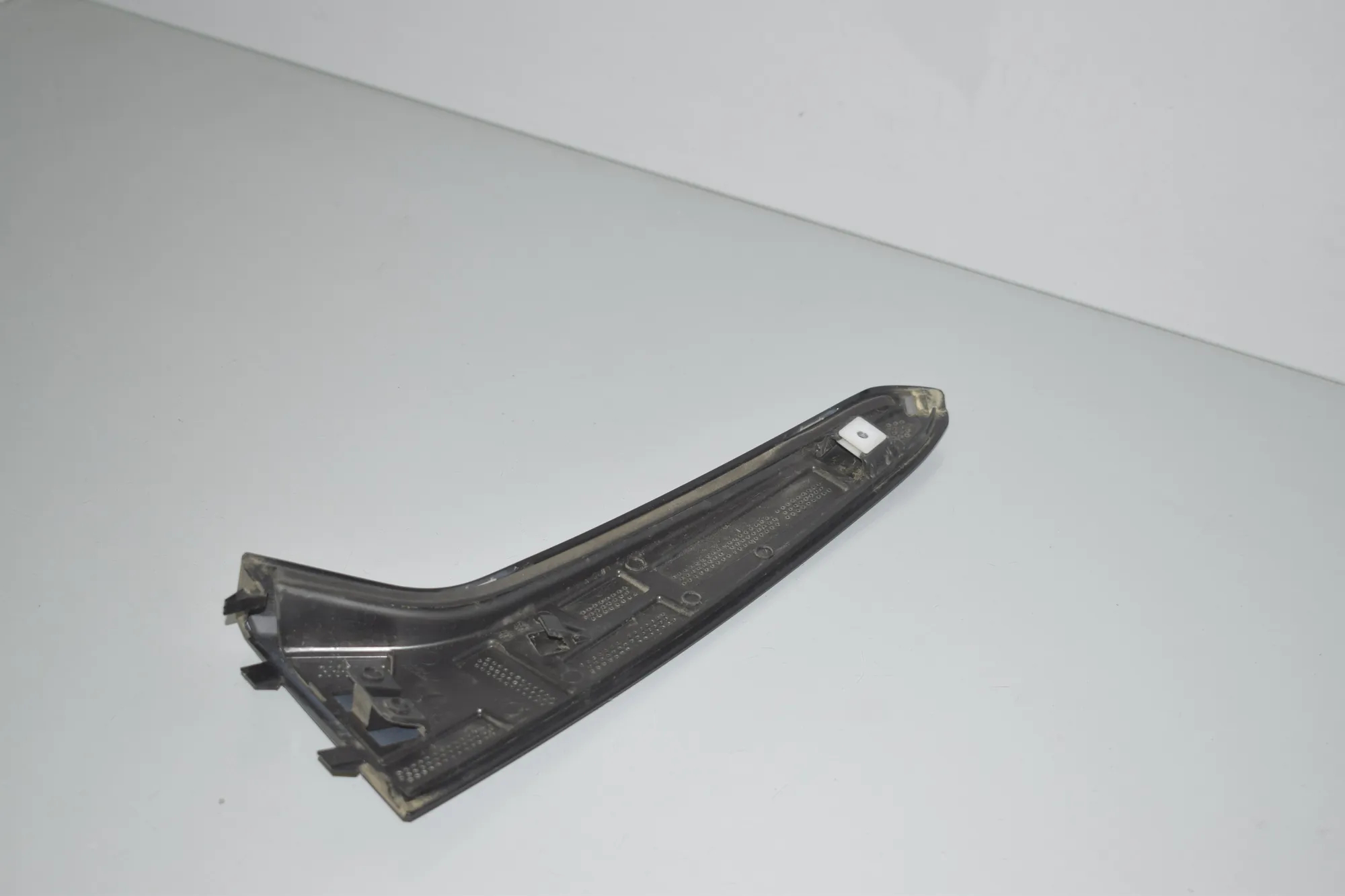 Other Trim Parts – OEM 7364776 · BMW 2 Gran Tourer (F46) 218 d 2019 – 5