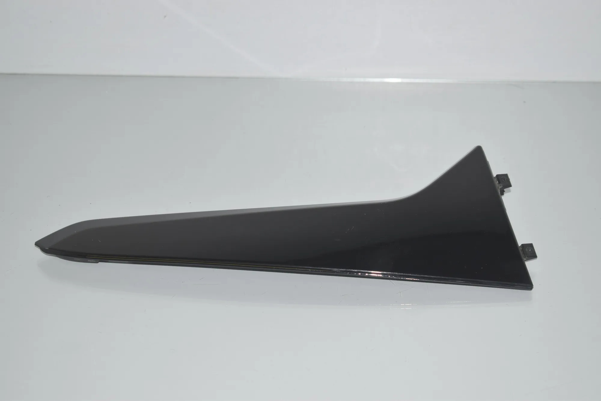 Other Trim Parts – OEM 7364776 · BMW 2 Gran Tourer (F46) 218 d 2019 – 3