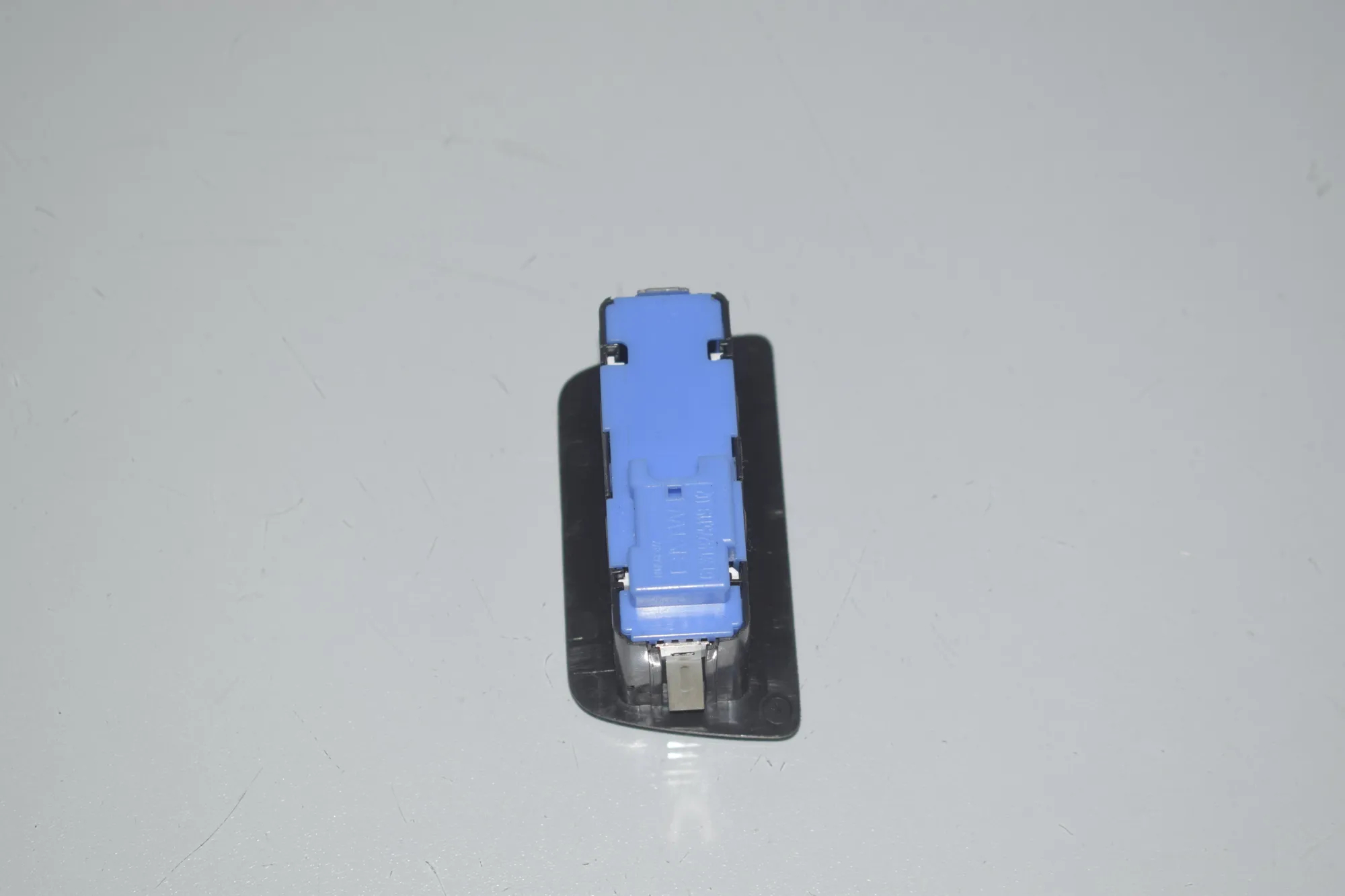 Electric Tailgate Opening Kit – OEM 9451483 · BMW 2 Gran Tourer (F46) 218 d 2019 – 5