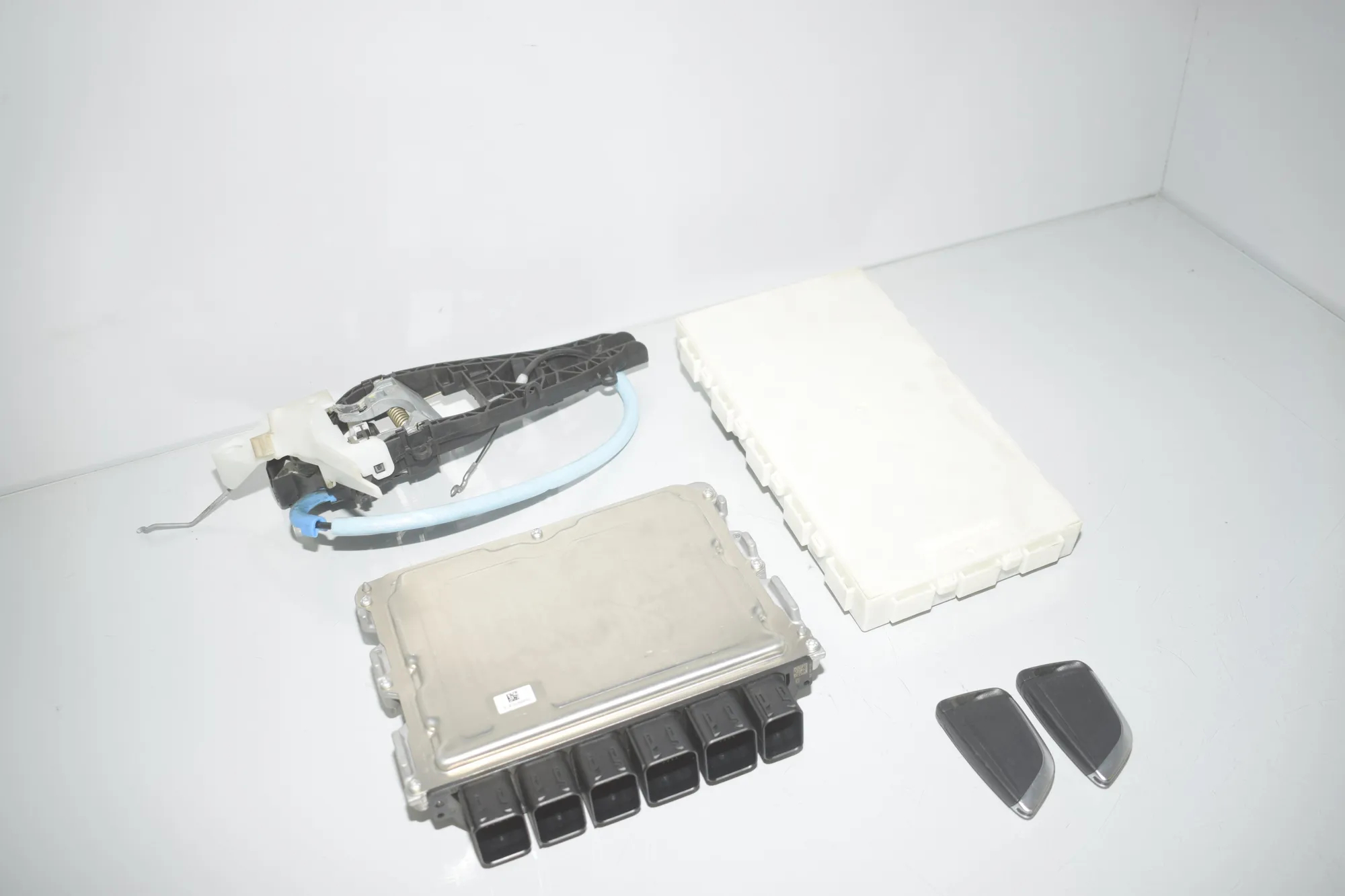Engine Ignition ECU Set – OEM 8736970 · BMW 2 Gran Tourer (F46) 218 d 2019 – 5