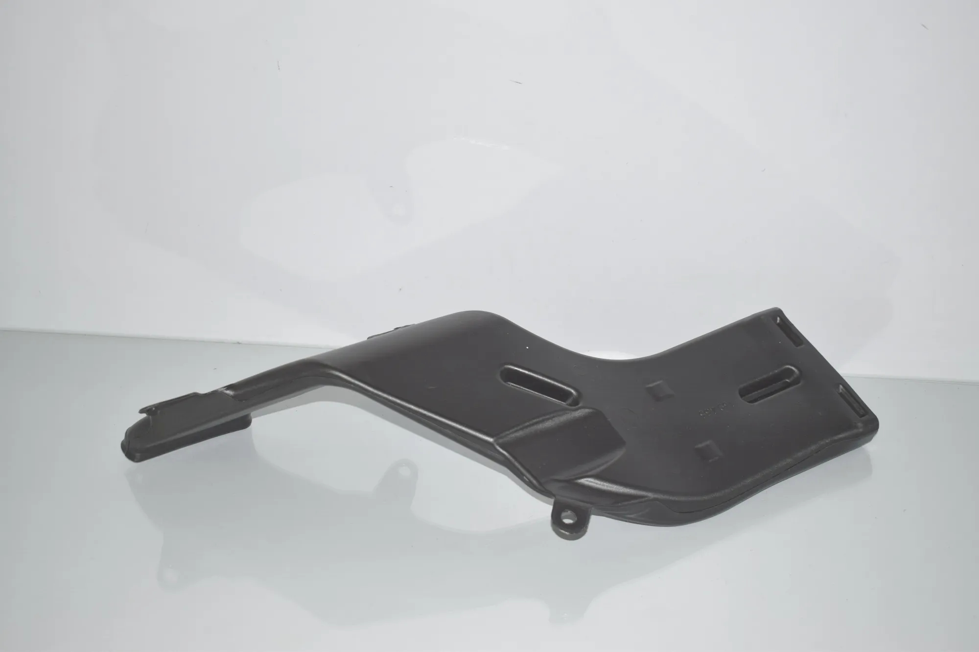 Interior Air Duct Channel – OEM 7307882 · BMW 2 Gran Tourer (F46) 218 d 2019 – 2
