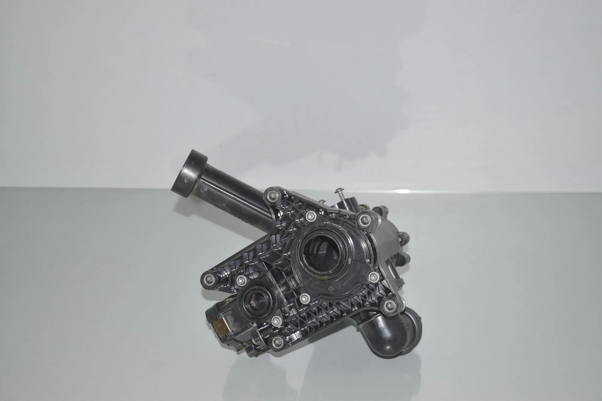 Electric Coolant Heater – OEM 8642559 · BMW 5 (G30) BMW 5 (G30) 540 i 2020 – 3
