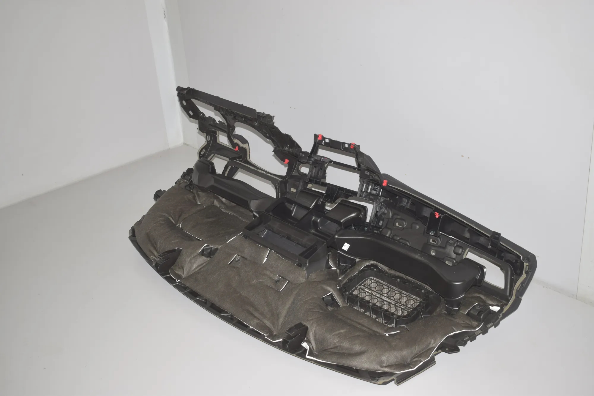 Dashboard – OEM 9870616 · BMW 2 Gran Tourer (F46) 218 d 2019 – 4