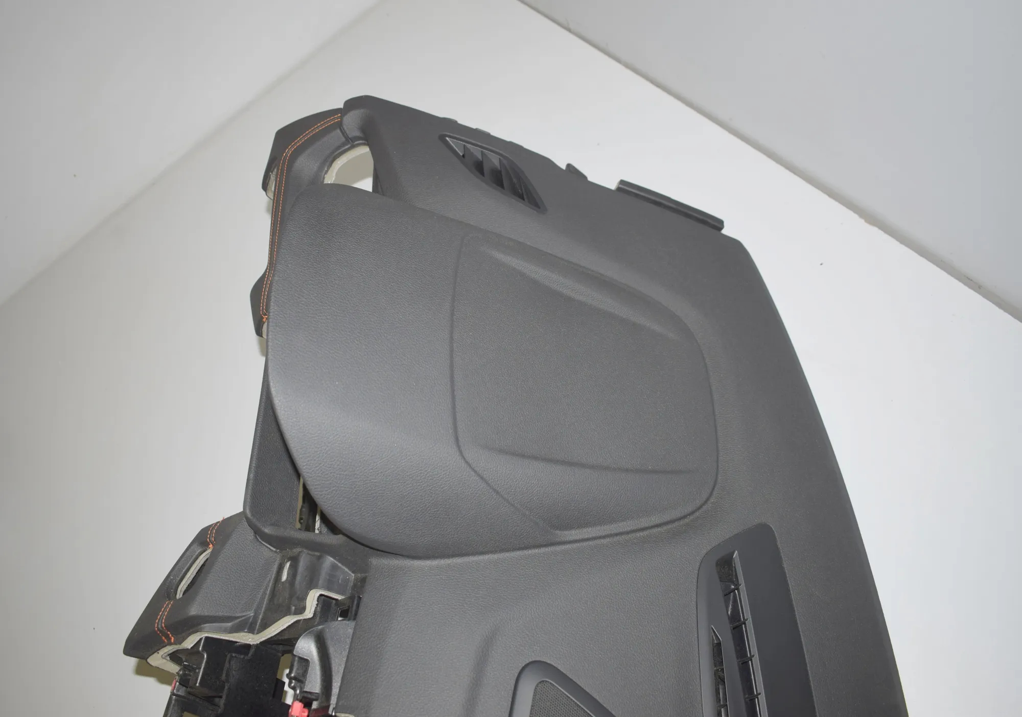 Dashboard – OEM 9870616 · BMW 2 Gran Tourer (F46) 218 d 2019 – 6