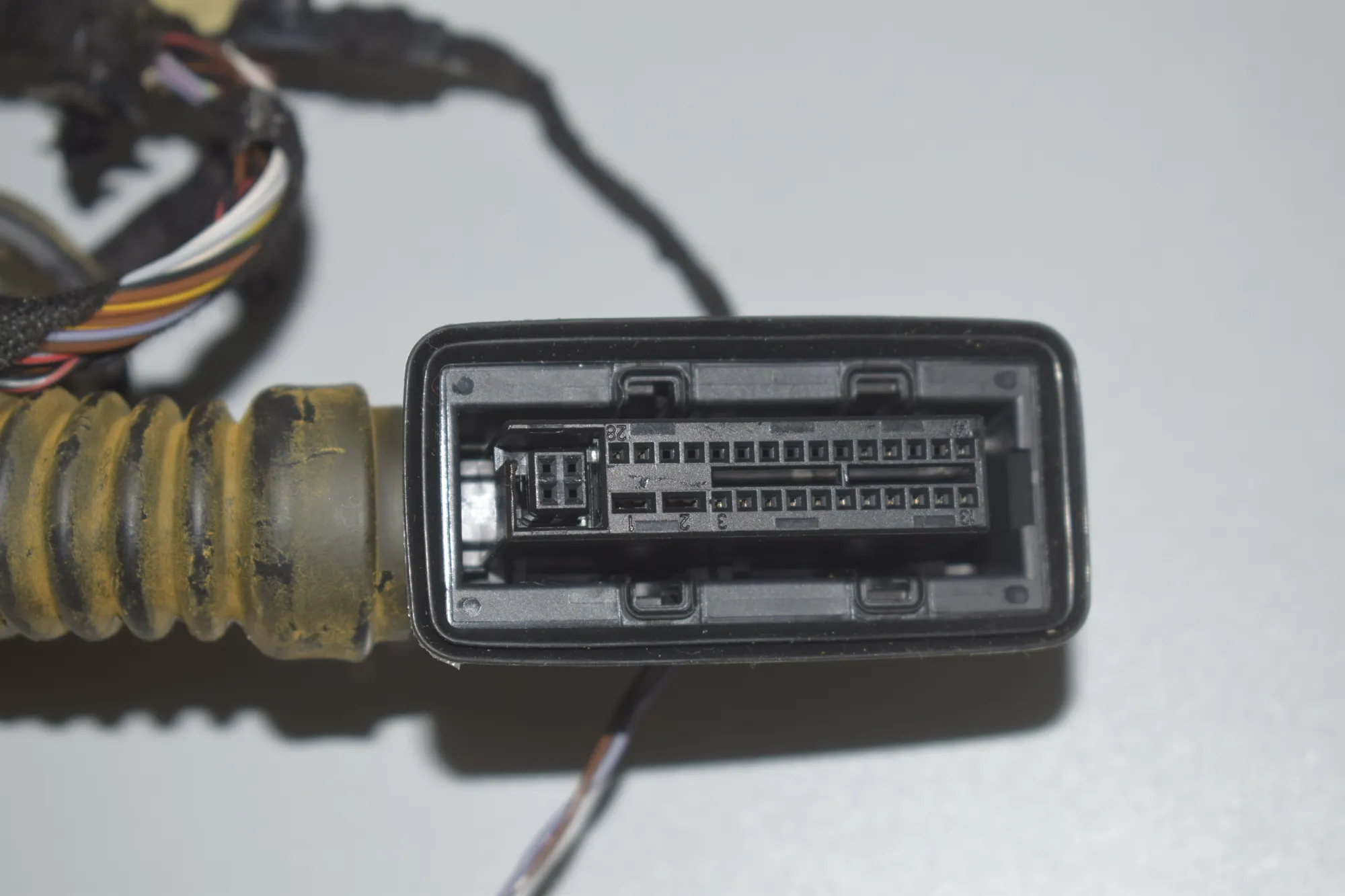 Rear Left Door Wiring – OEM 9389330 · BMW 2 Gran Tourer (F46) 218 d 2019 – 3