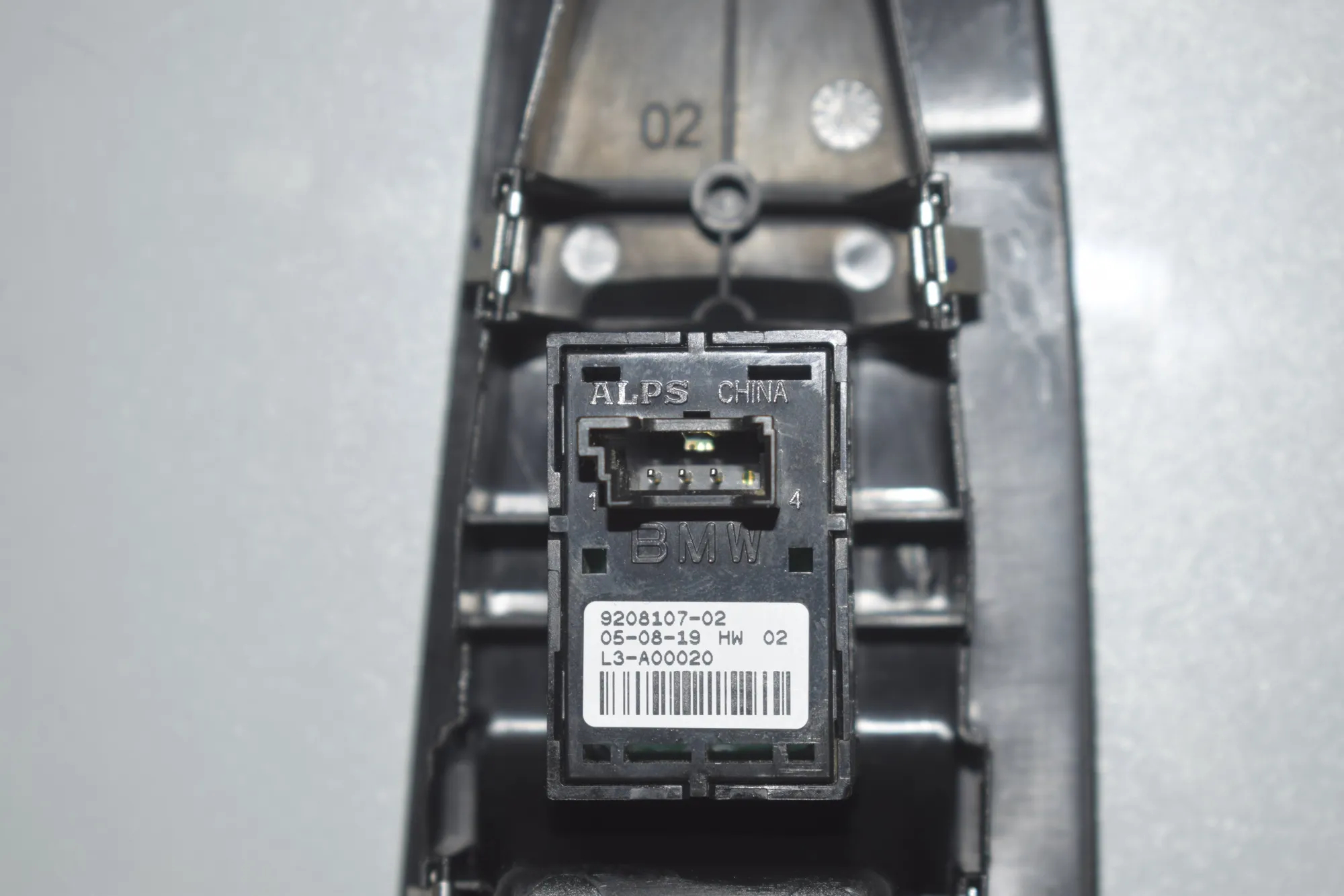 Rear Right Door Window Switch – OEM 9208107 · BMW 2 Gran Tourer (F46) 218 d 2019 – 4