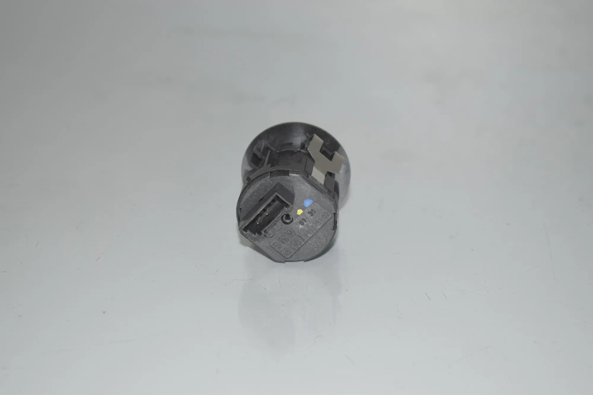 SRS Switch – OEM 9483731 · BMW 2 Gran Tourer (F46) 218 d 2019 – 4