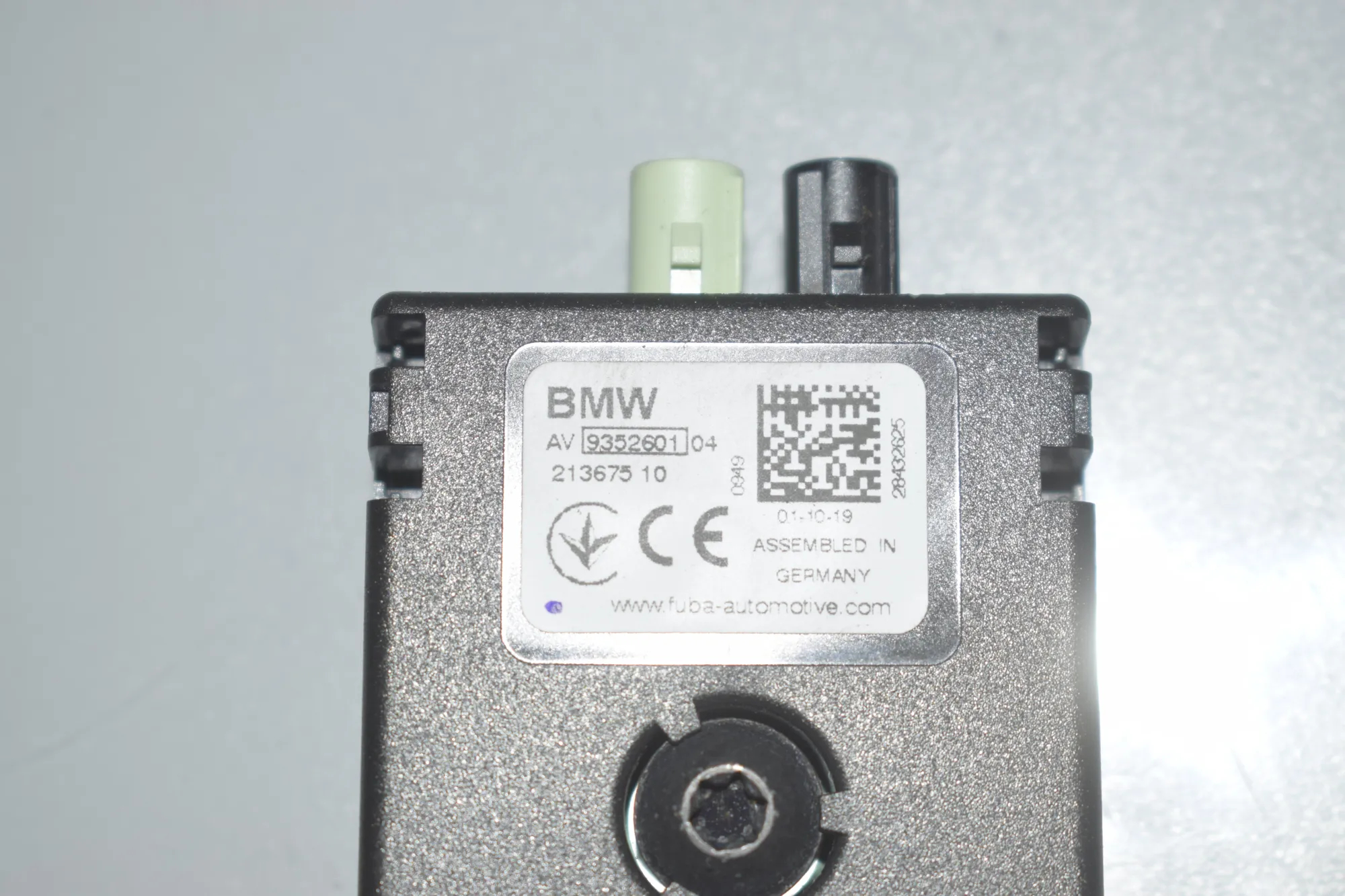 Antenna – OEM 9352601 · BMW 2 Gran Tourer (F46) 218 d 2019 – 5