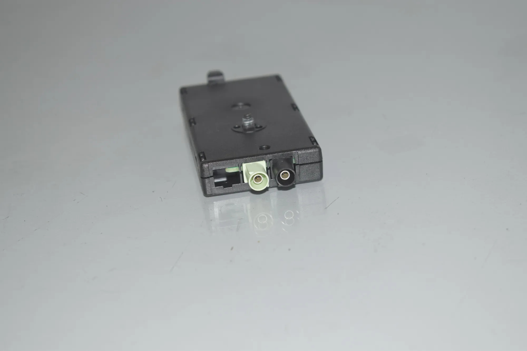 Antenna – OEM 9352601 · BMW 2 Gran Tourer (F46) 218 d 2019 – 3