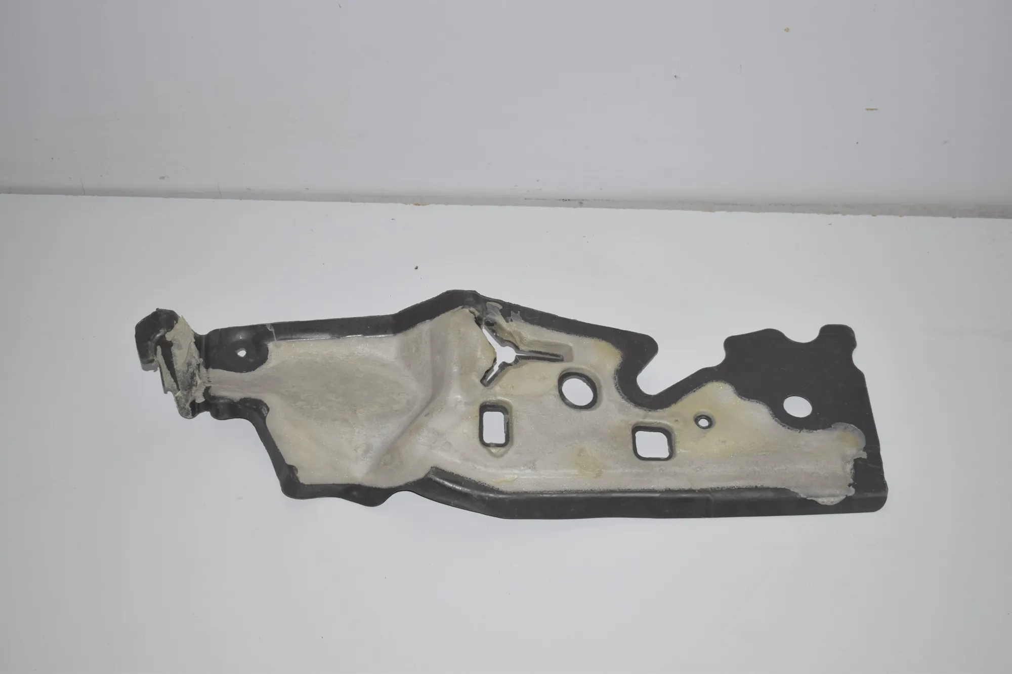 Sound Insulation – OEM 7298907 · BMW 2 Gran Tourer (F46) 218 d 2019 – 2