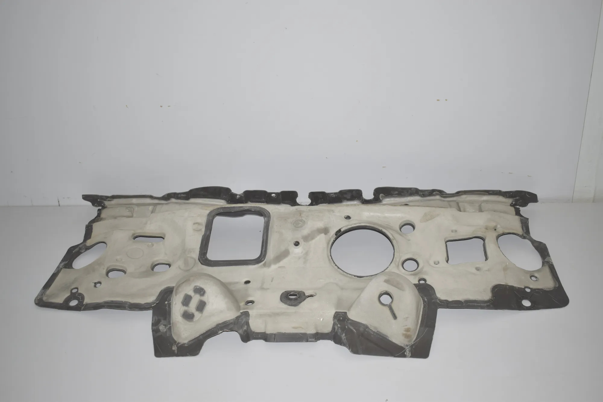 Sound Insulation – OEM 7298898 · BMW 2 Gran Tourer (F46) 218 d 2019 – 3