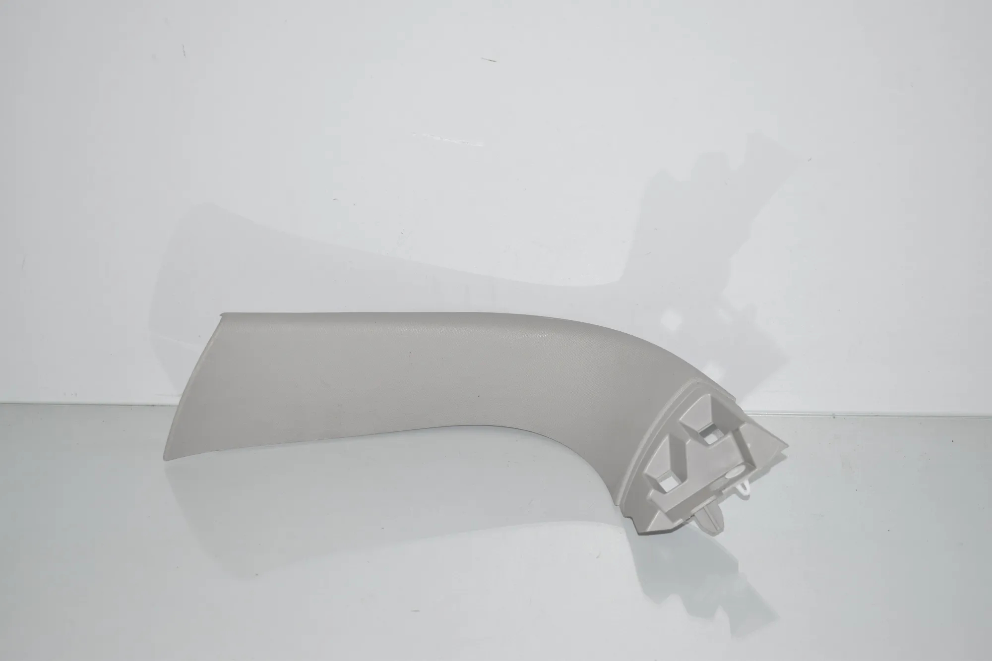 Tailgate Bootlid Cover Trim – OEM 7318938 · BMW 2 Gran Tourer (F46) 218 d 2019
