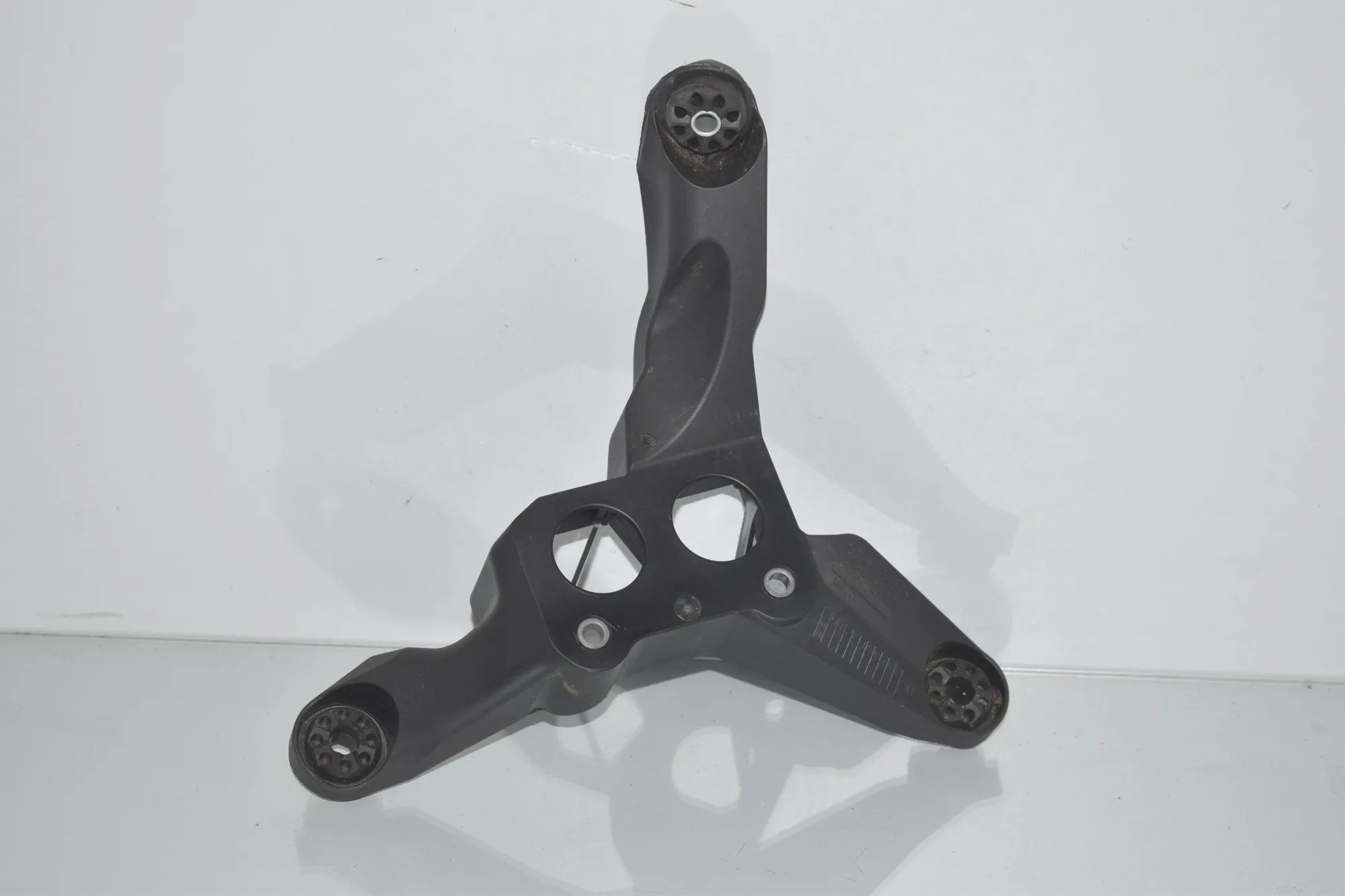 ABS Pump Holder – OEM 6799814 · BMW 2 Gran Tourer (F46) 218 d 2019 – 5
