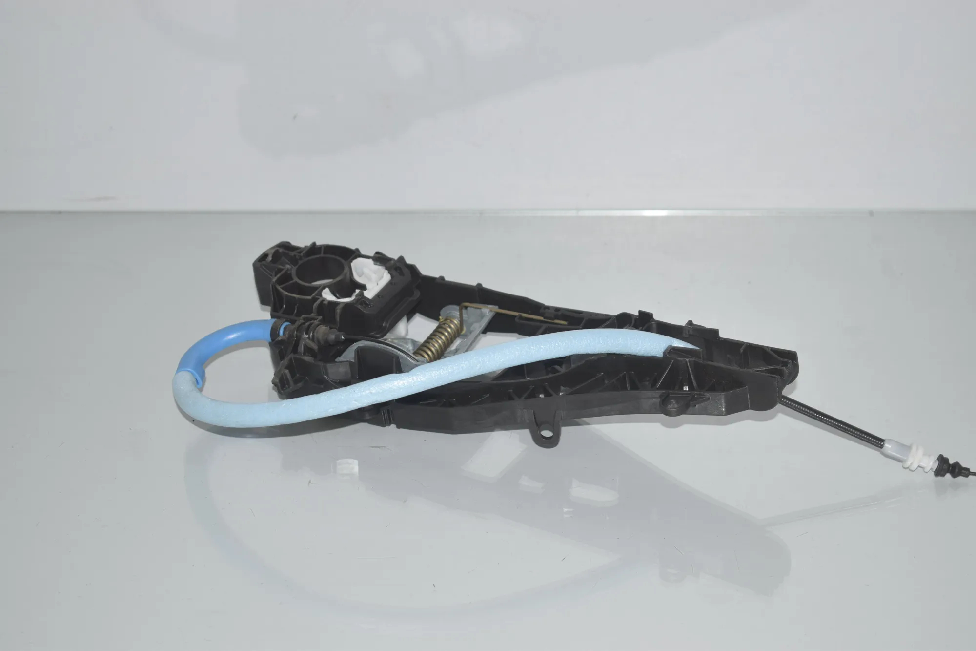 Rear Right Door Interior Handle Frame – OEM 7401210 · BMW 2 Gran Tourer (F46) 218 d 2019 – 2