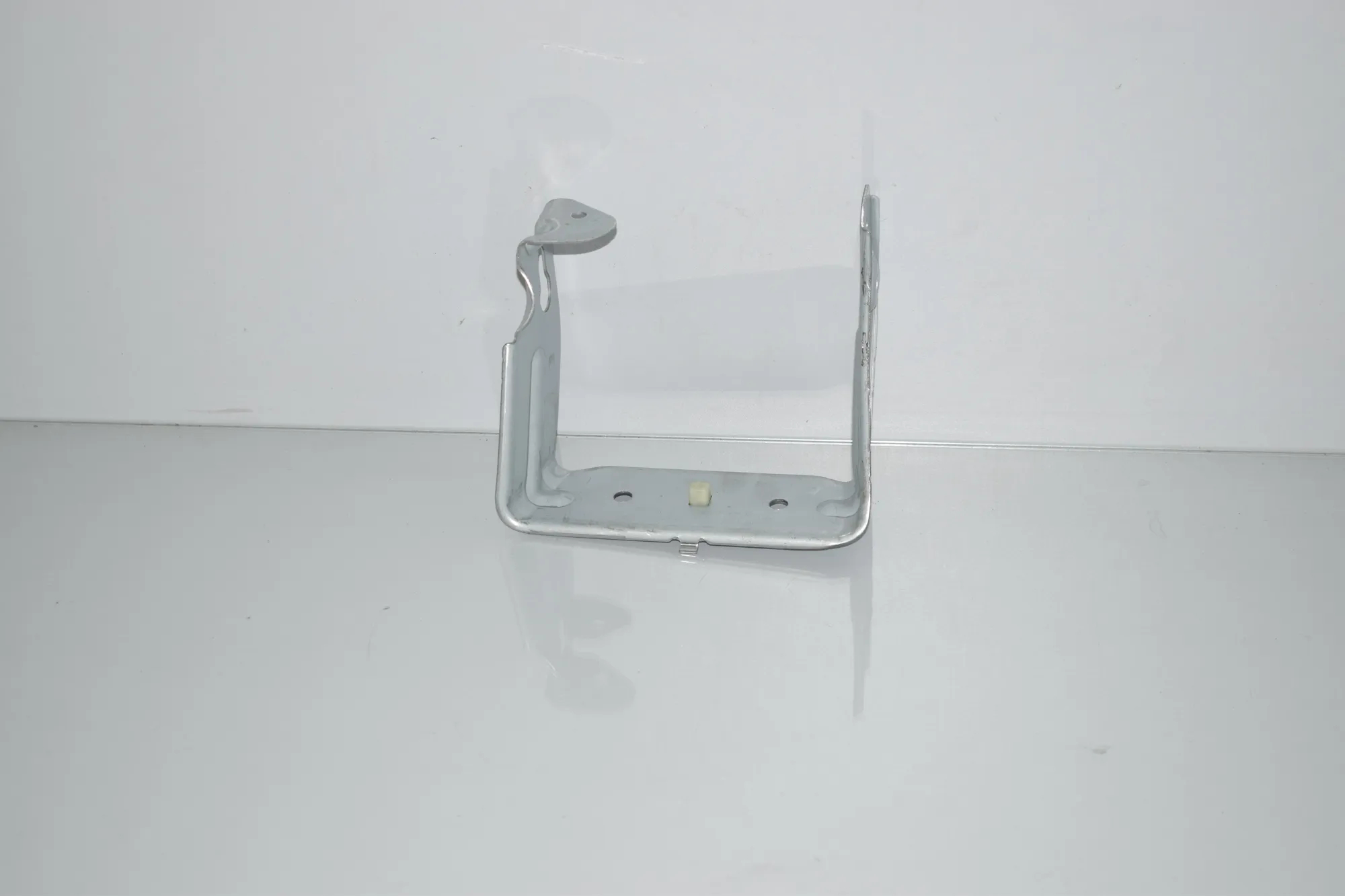Bracket – OEM 9263406 · BMW 2 Gran Tourer (F46) 218 d 2019 – 3
