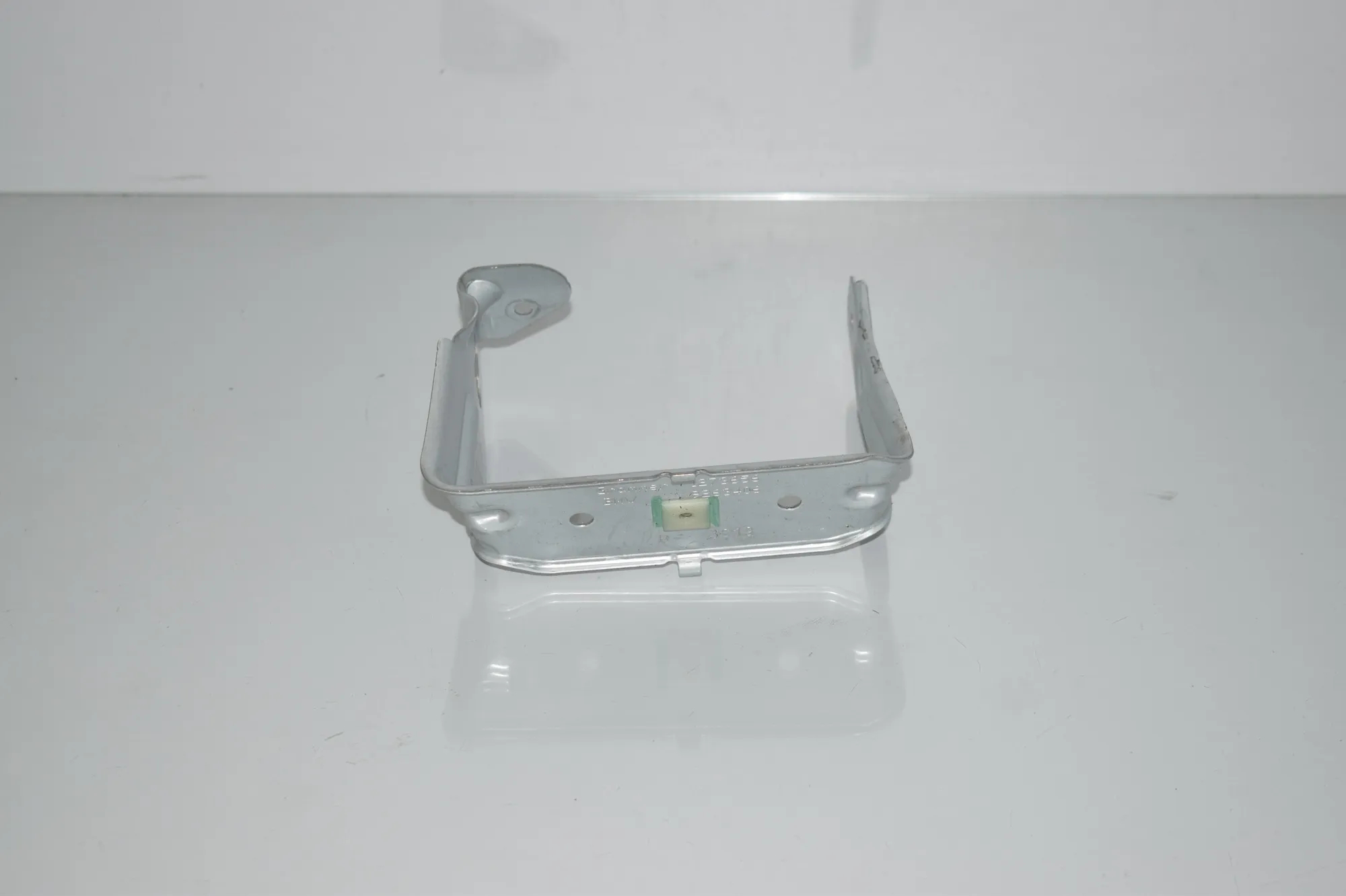 Bracket – OEM 9263406 · BMW 2 Gran Tourer (F46) 218 d 2019 – 2