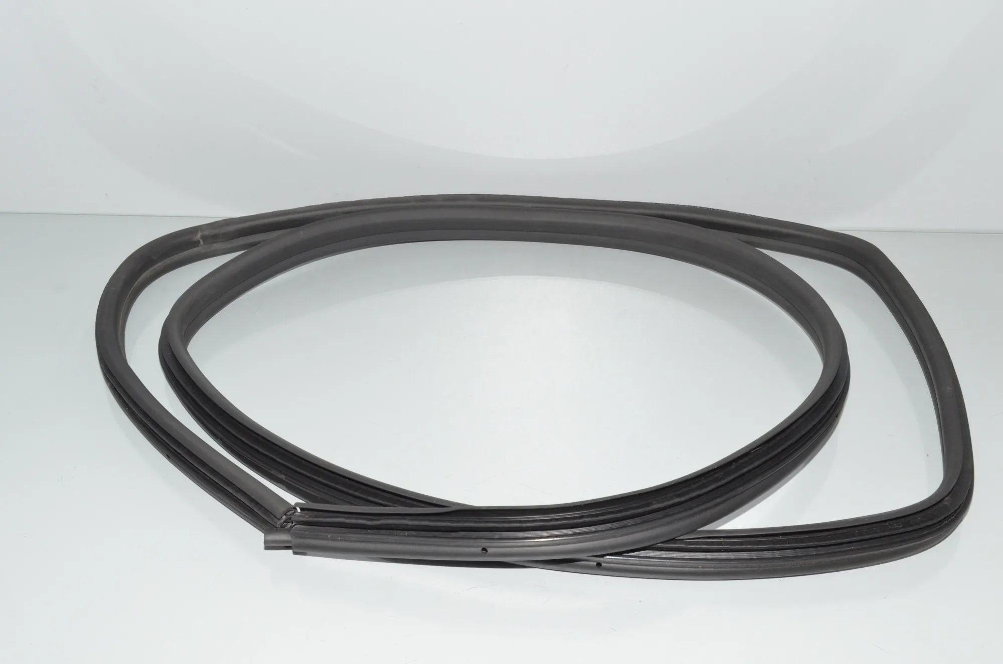 Rear Left Door Seal Rubber – OEM 7247261 · BMW 3 Touring (E91) 330 d xDrive 2011 – 3