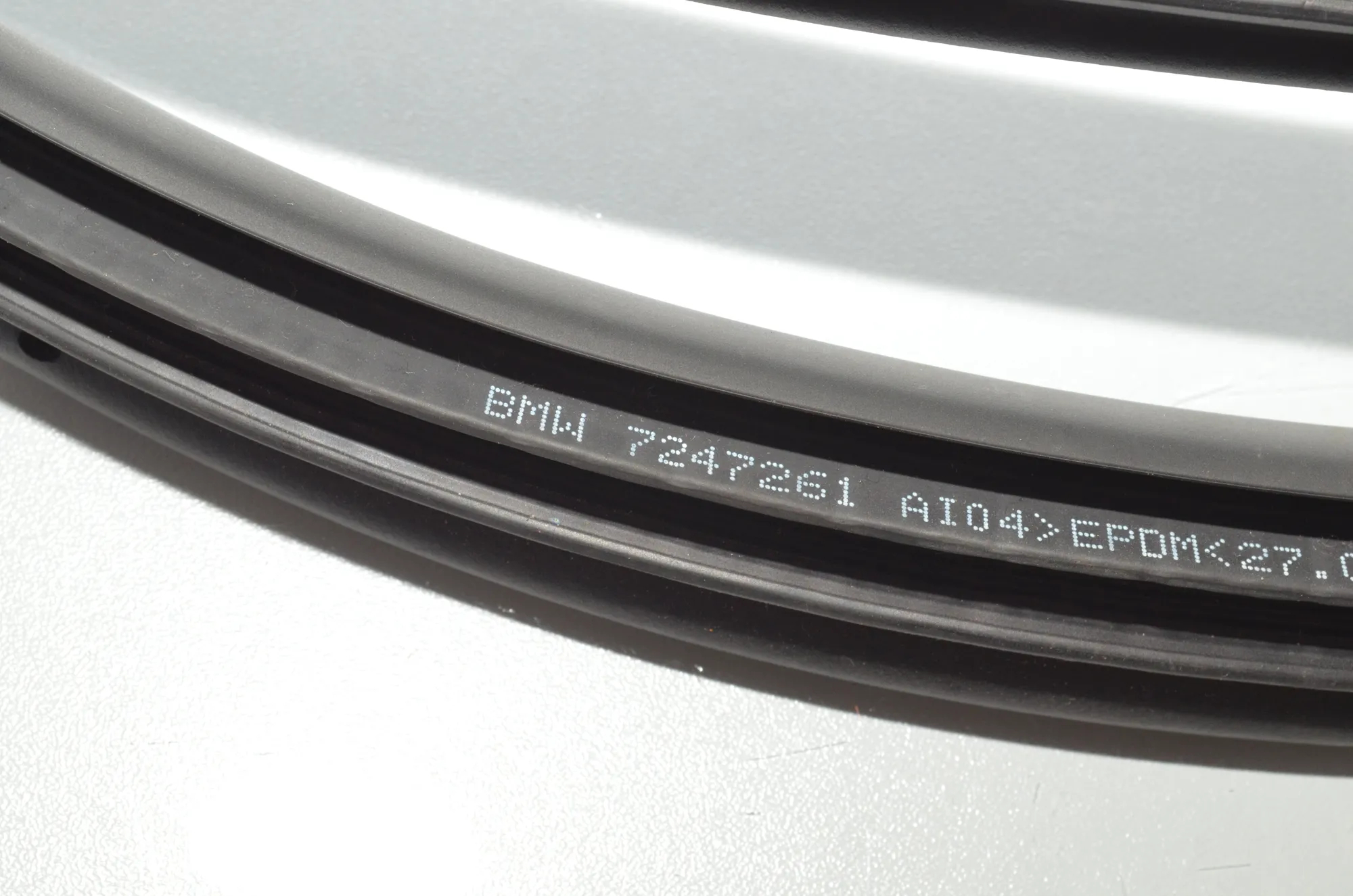 Rear Left Door Seal Rubber – OEM 7247261 · BMW 3 Touring (E91) 330 d xDrive 2011 – 5