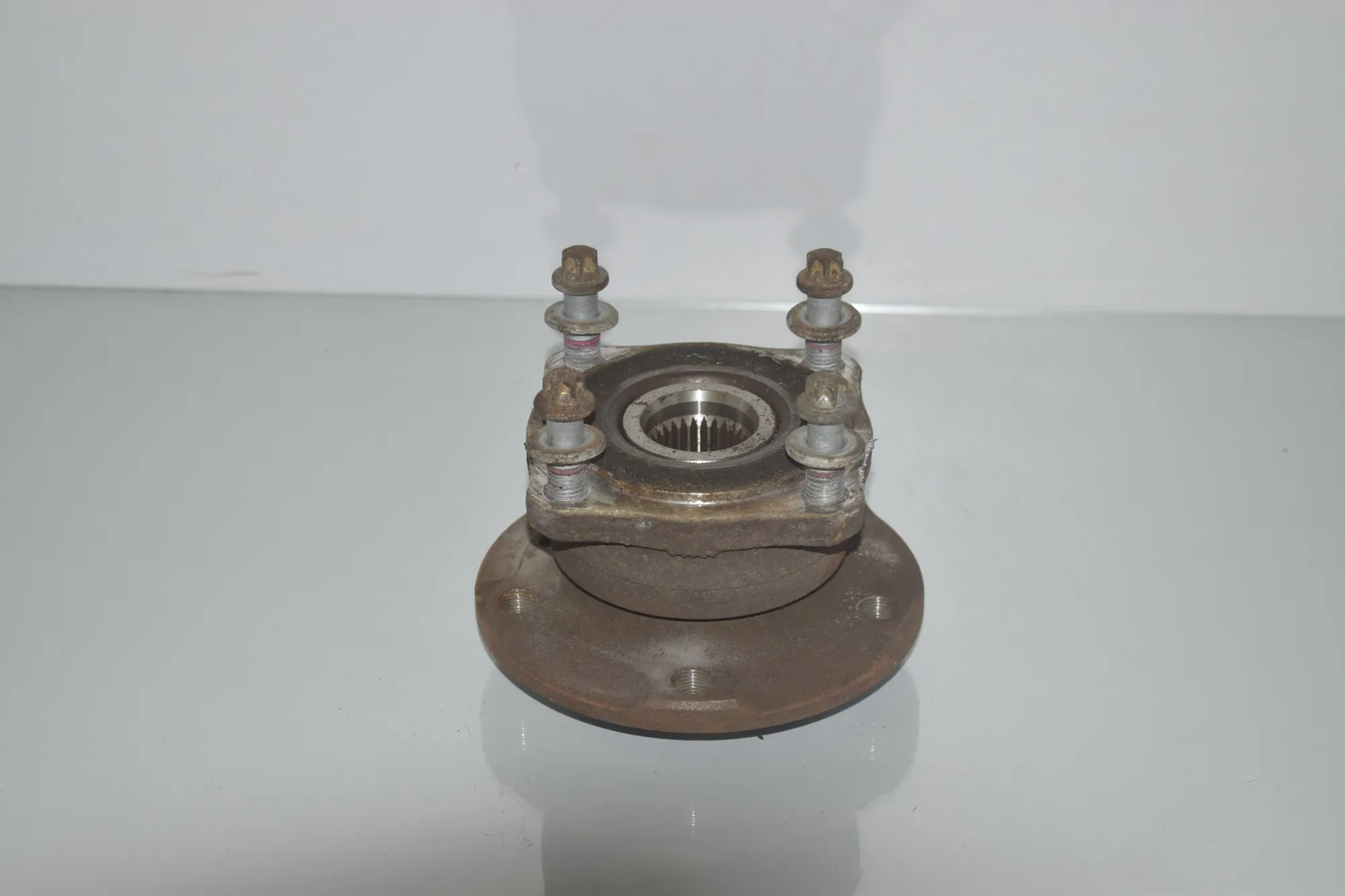 Rear Left Wheel Bearing – OEM 6867806 · BMW 5 (F10) 530 d 2014 – 3