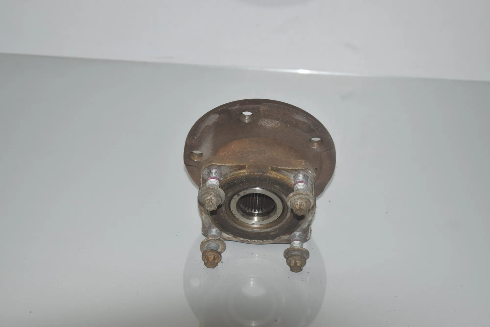 Rear Right Wheel Bearing – OEM 6867806 · BMW 5 (F10) 530 d 2014 – 5