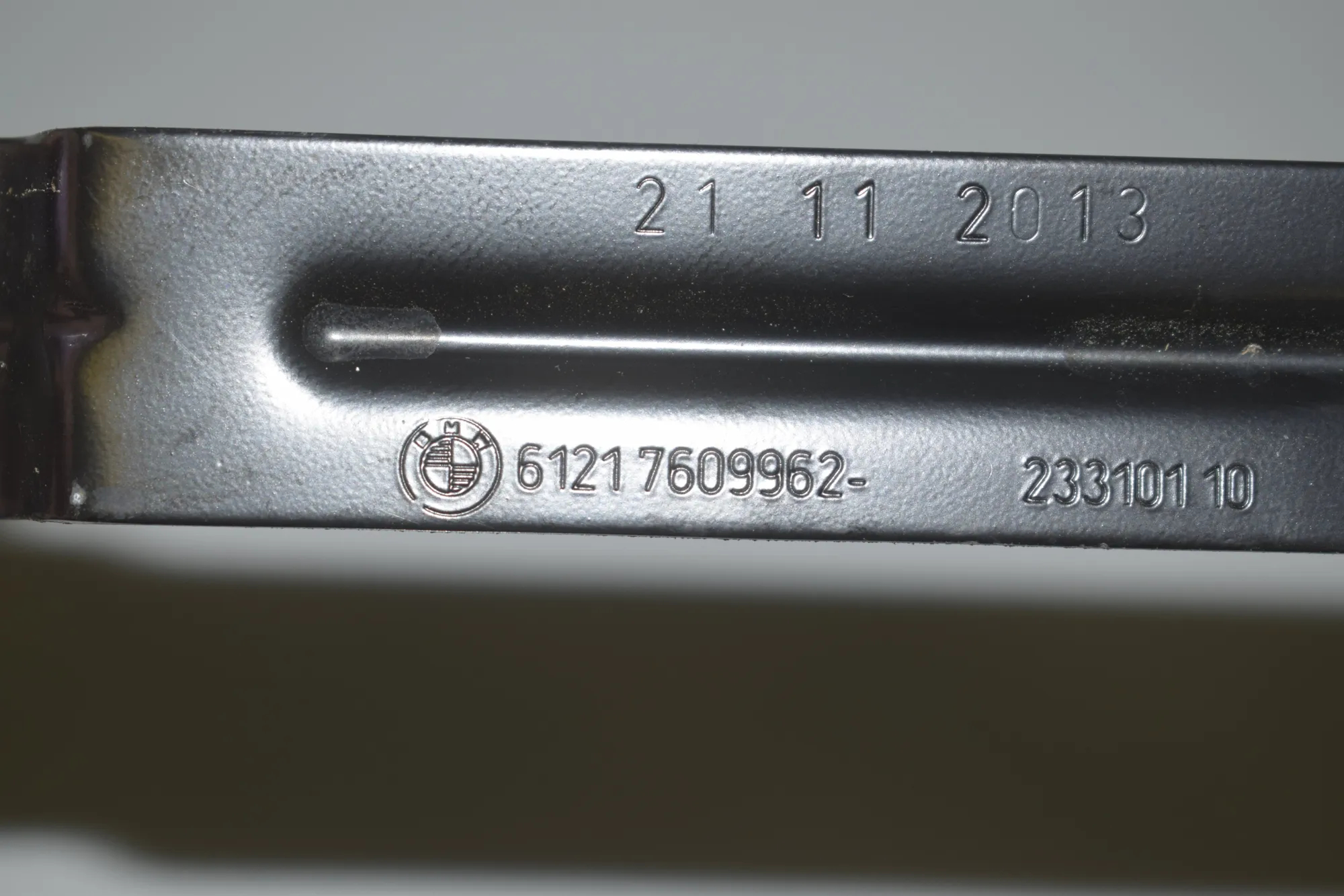 Battery Holder – OEM 7609962 · BMW 5 (F10) 530 d 2014 – 4