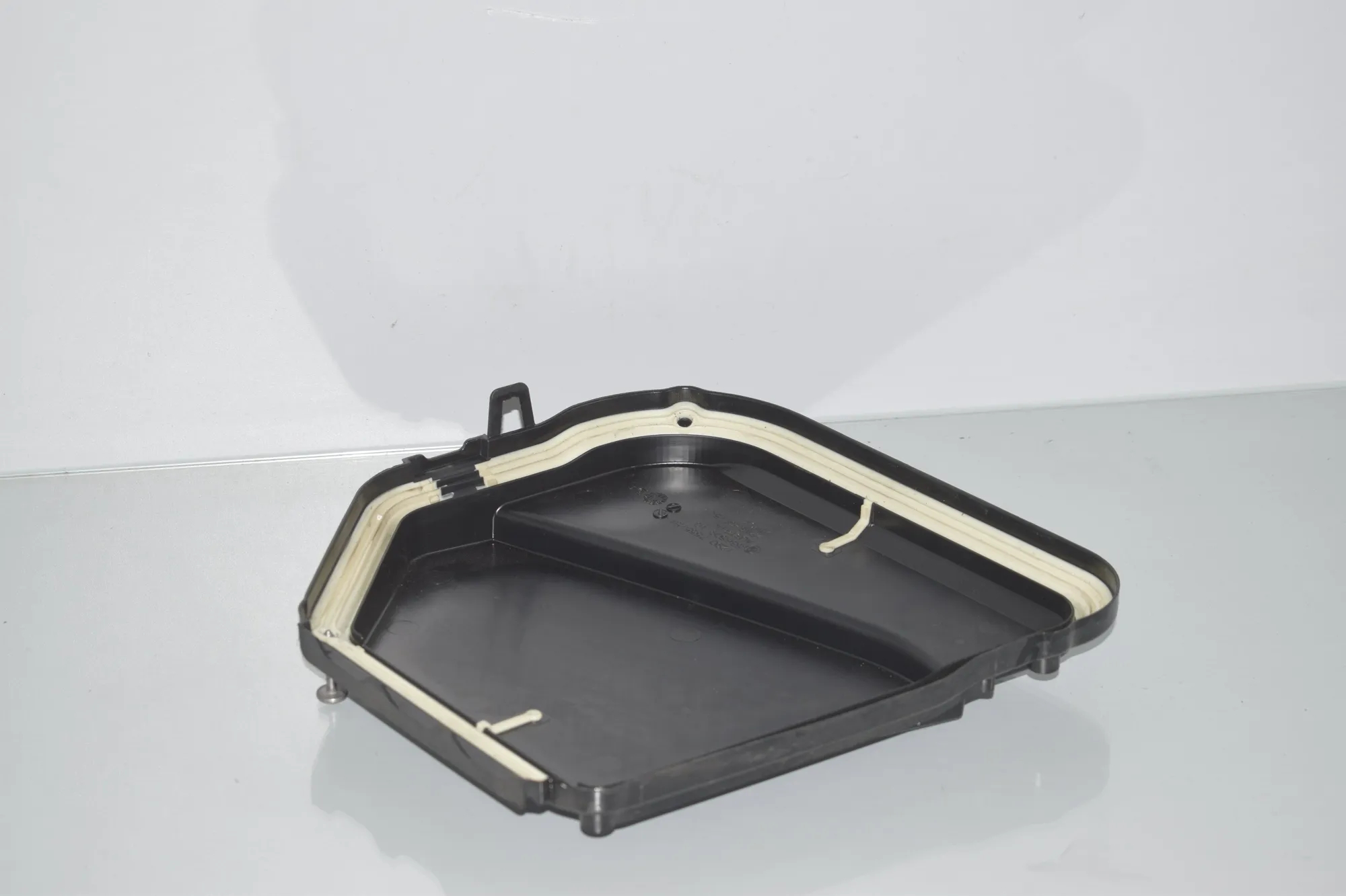 Fuse Box Cover – OEM 7555151 · BMW 5 (F10) 530 d 2014 – 3