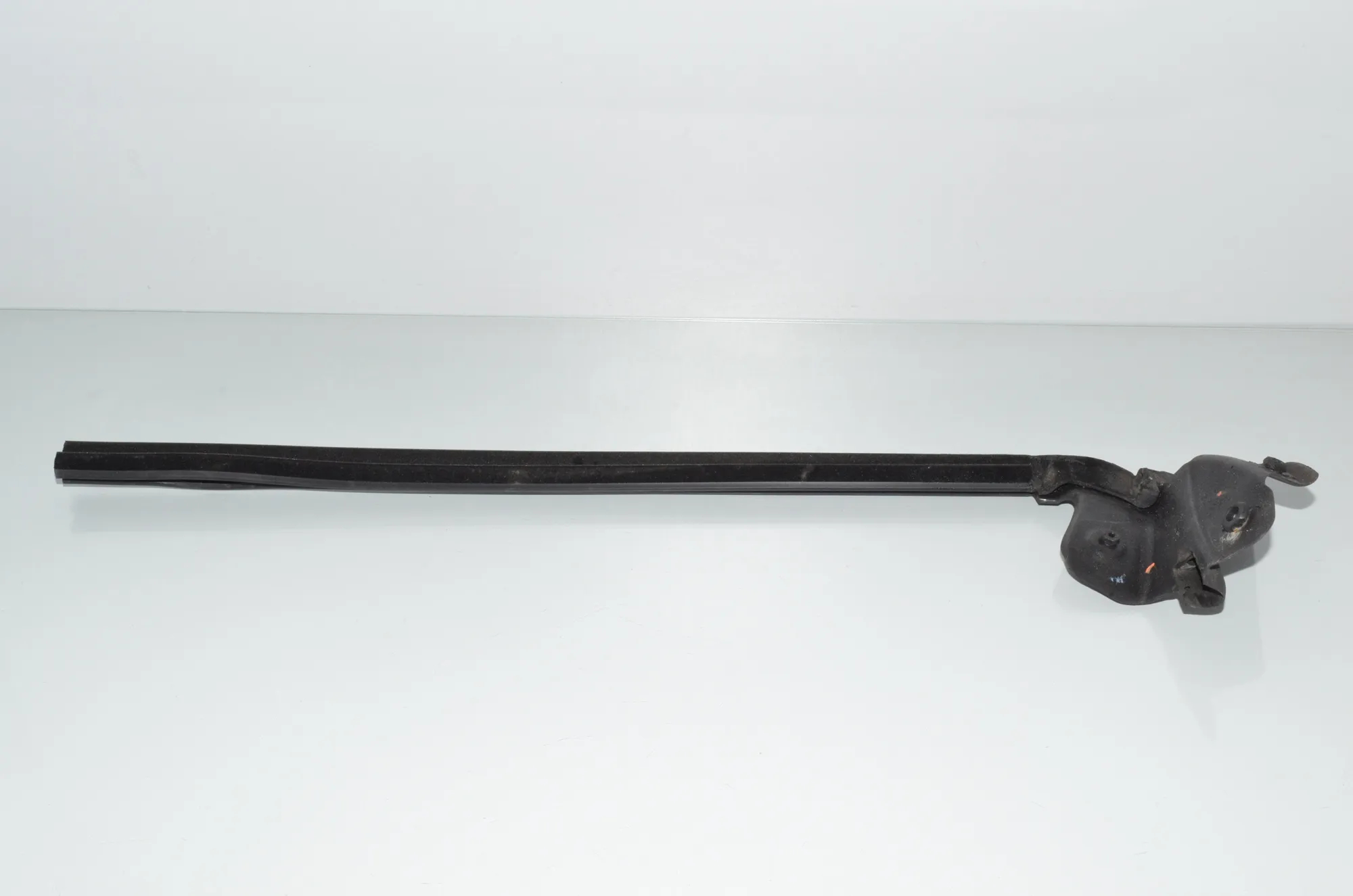 Front Left Door Rubber Seal – OEM 7310211 · BMW 4 Gran Coupe (F36) 430 d xDrive 2016