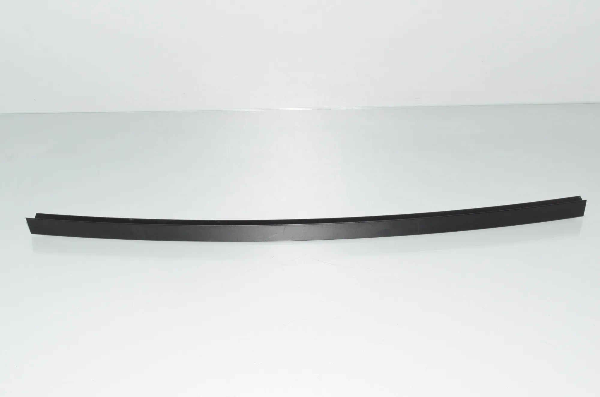 Rear Left Door Vertical Trim – OEM 51357205753 · BMW X3 (F25) xDrive 20 d 2013